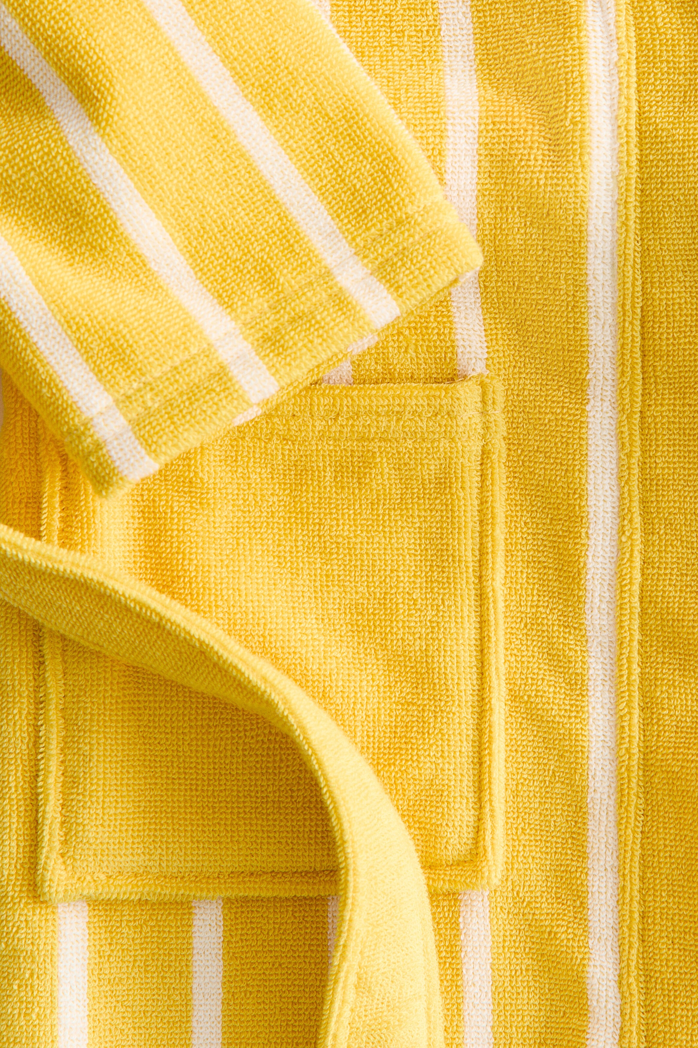 Appliquéd dressing gown