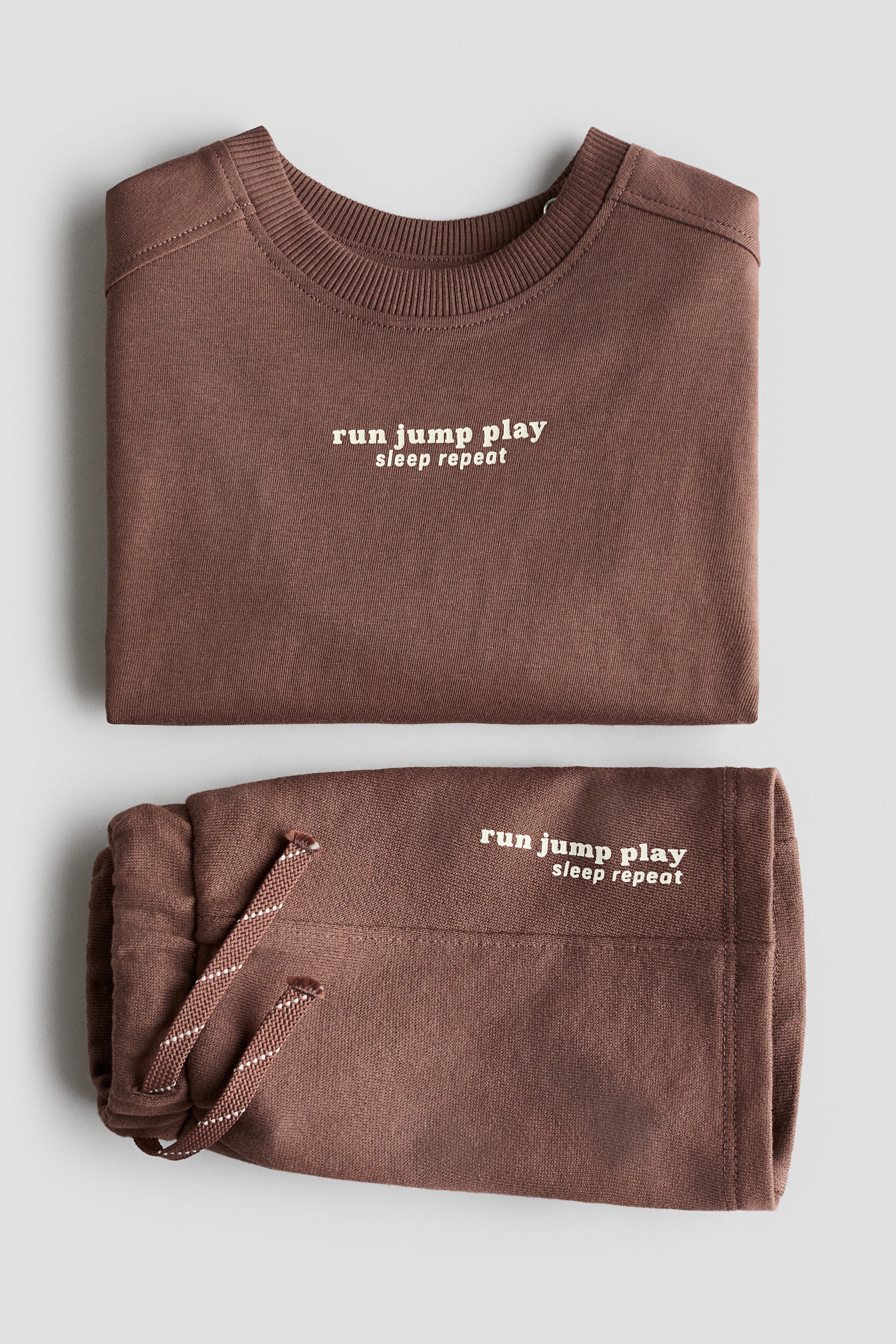 2-piece T-shirt and shorts set