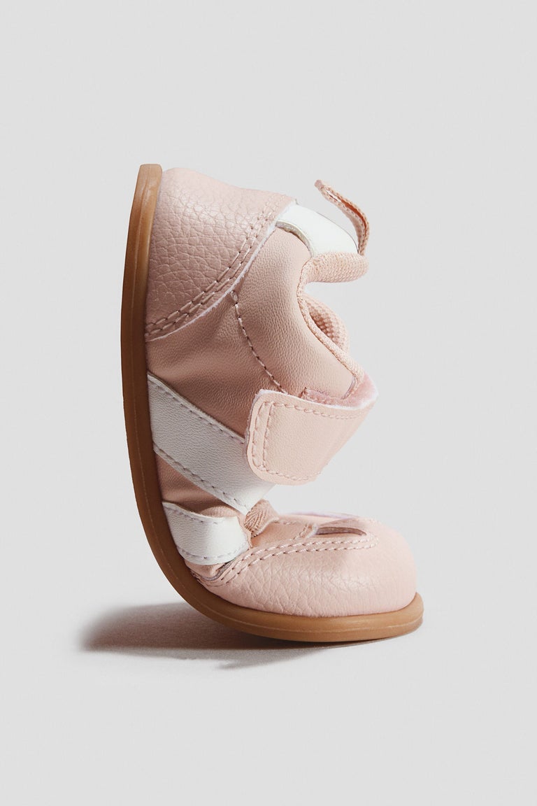 Trainers Image 4 of 4