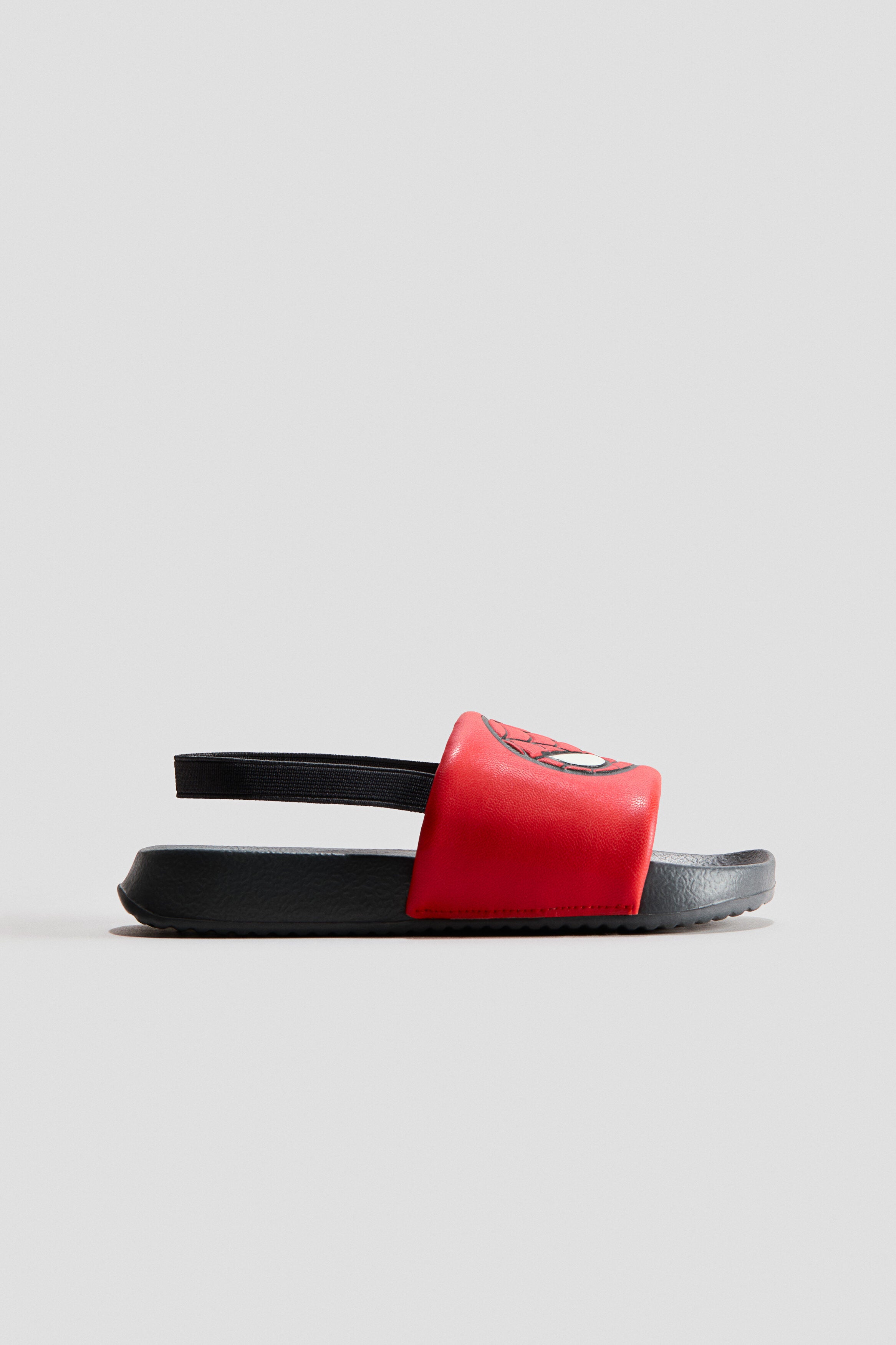 Pool shoes
