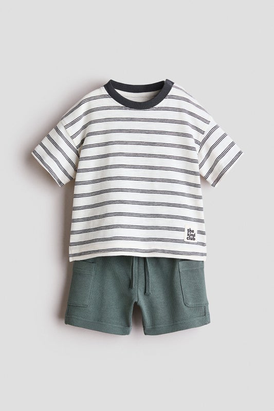 2-piece T-shirt and shorts set
