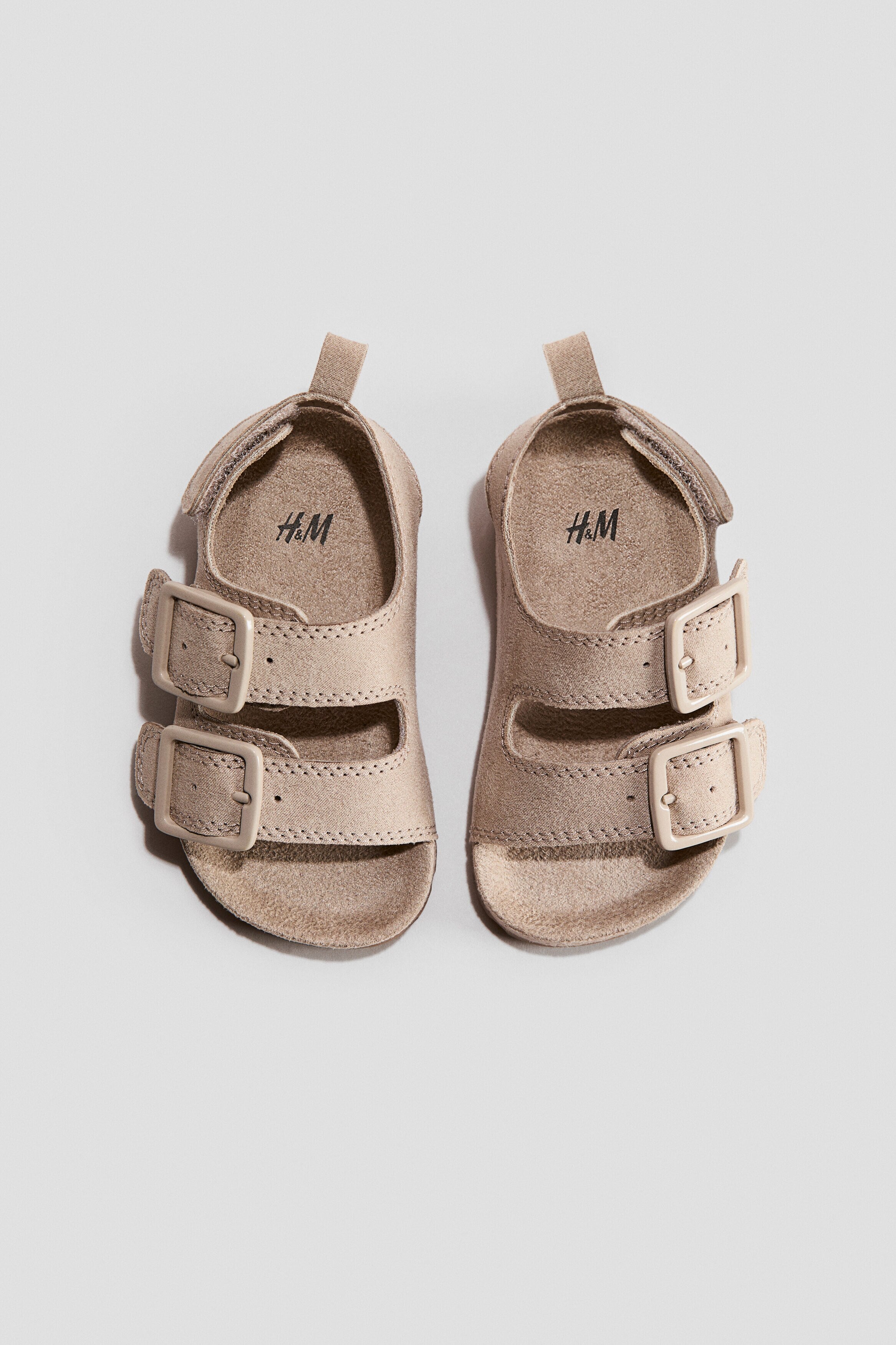 Buckle sandals
