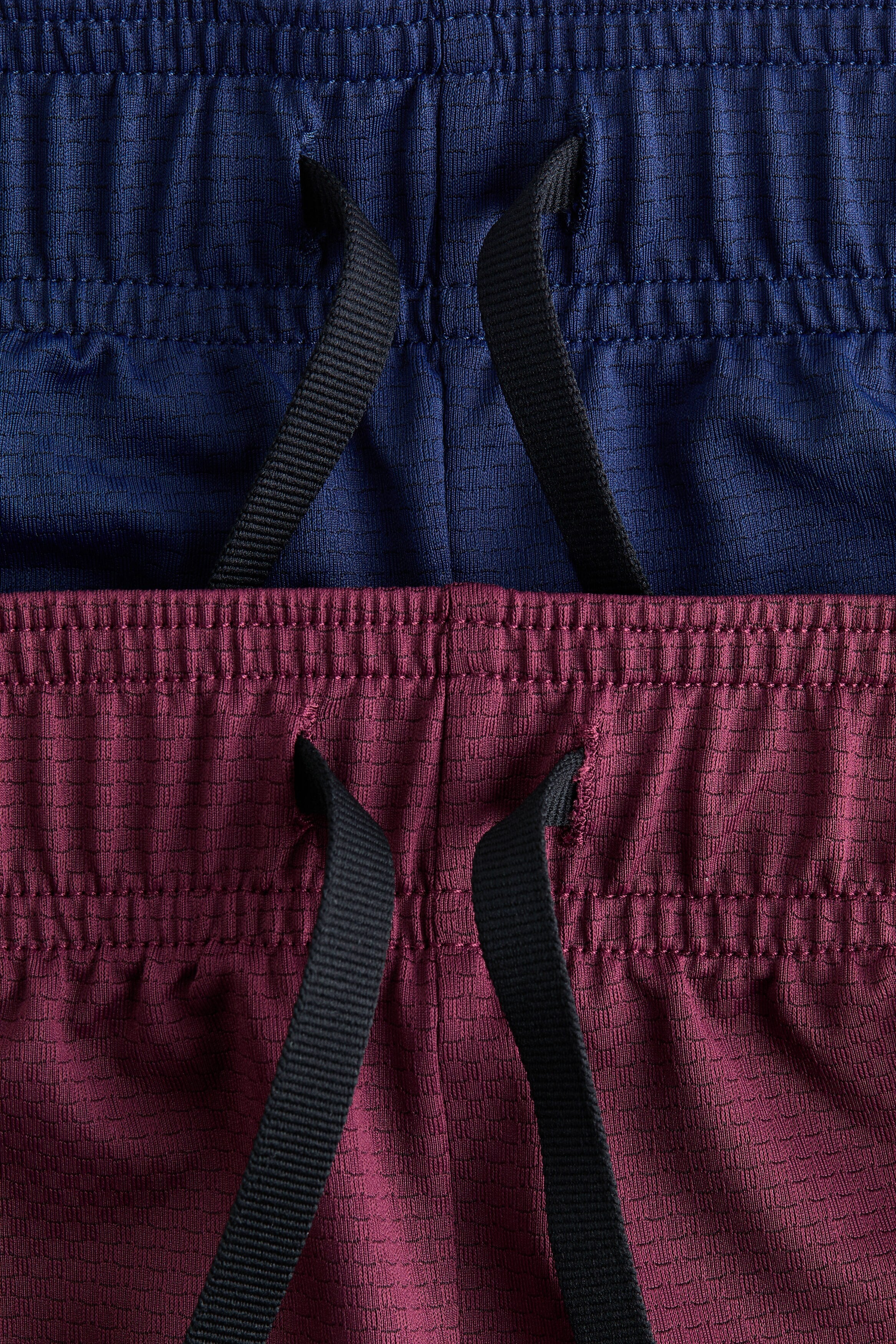 2-pack sports shorts with DryMove™