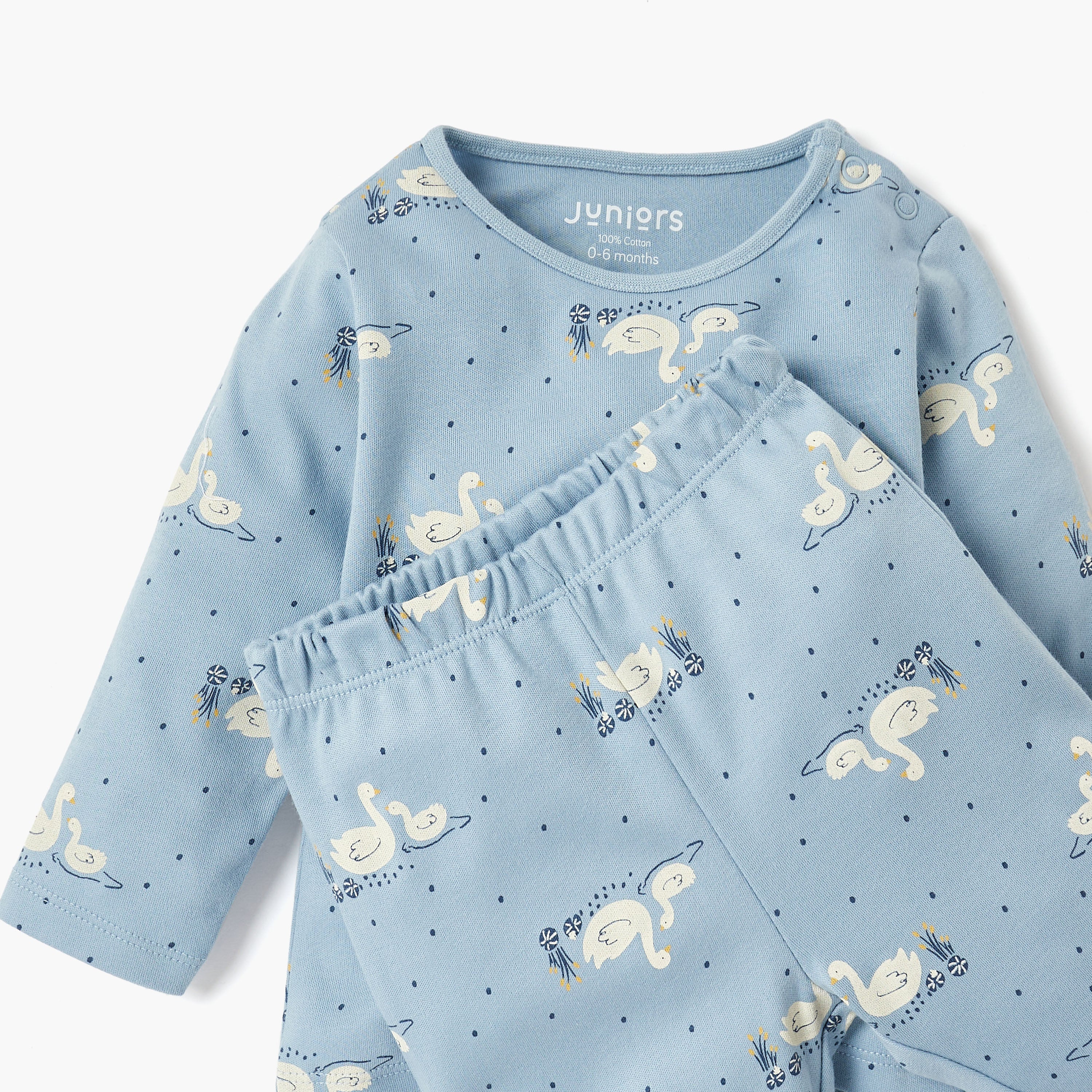 Juniors Swan Print T-shirt and Pyjama Set