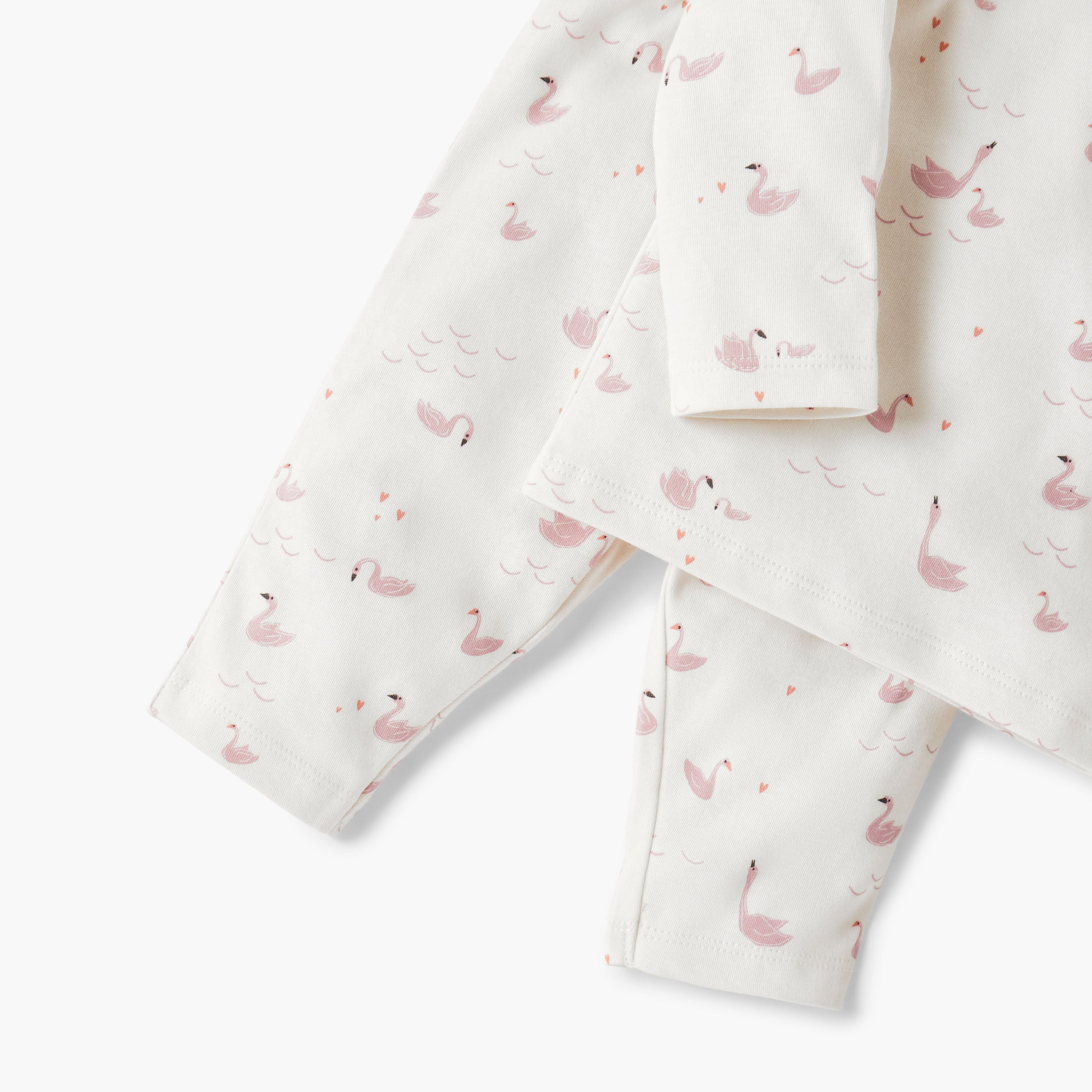 Juniors Swan Print T-shirt and Pyjama Set