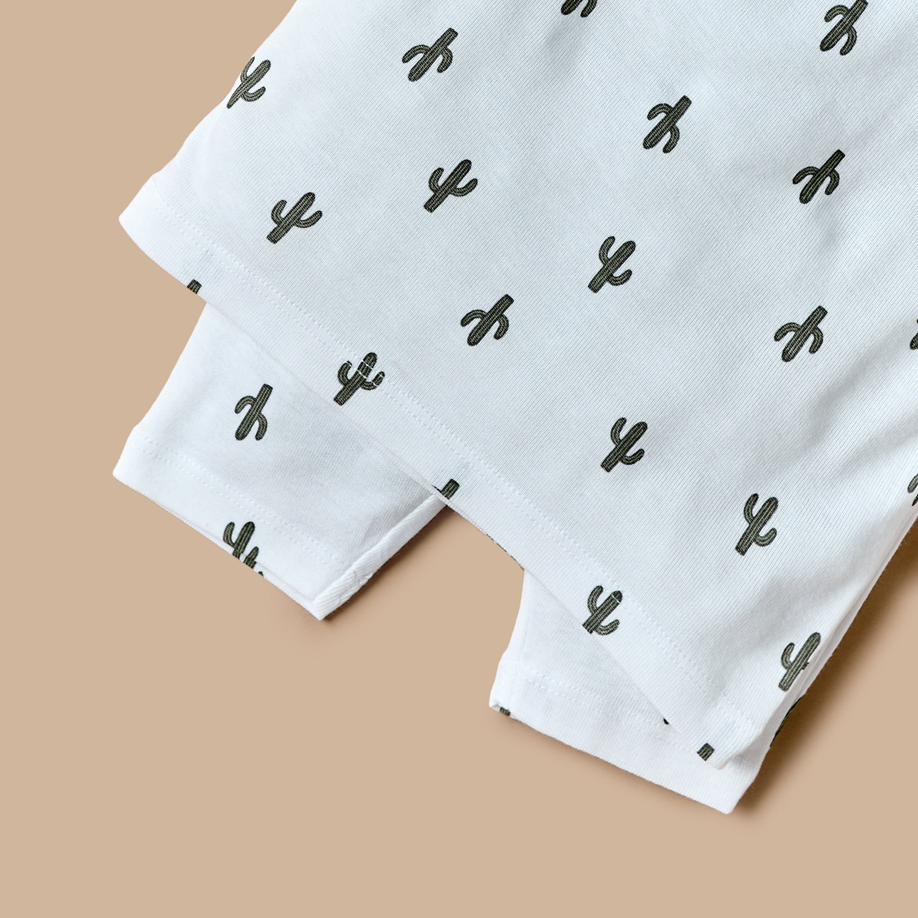 Juniors All-Over Cactus Print Long Sleeves T-shirt and Elasticated Pyjama Set