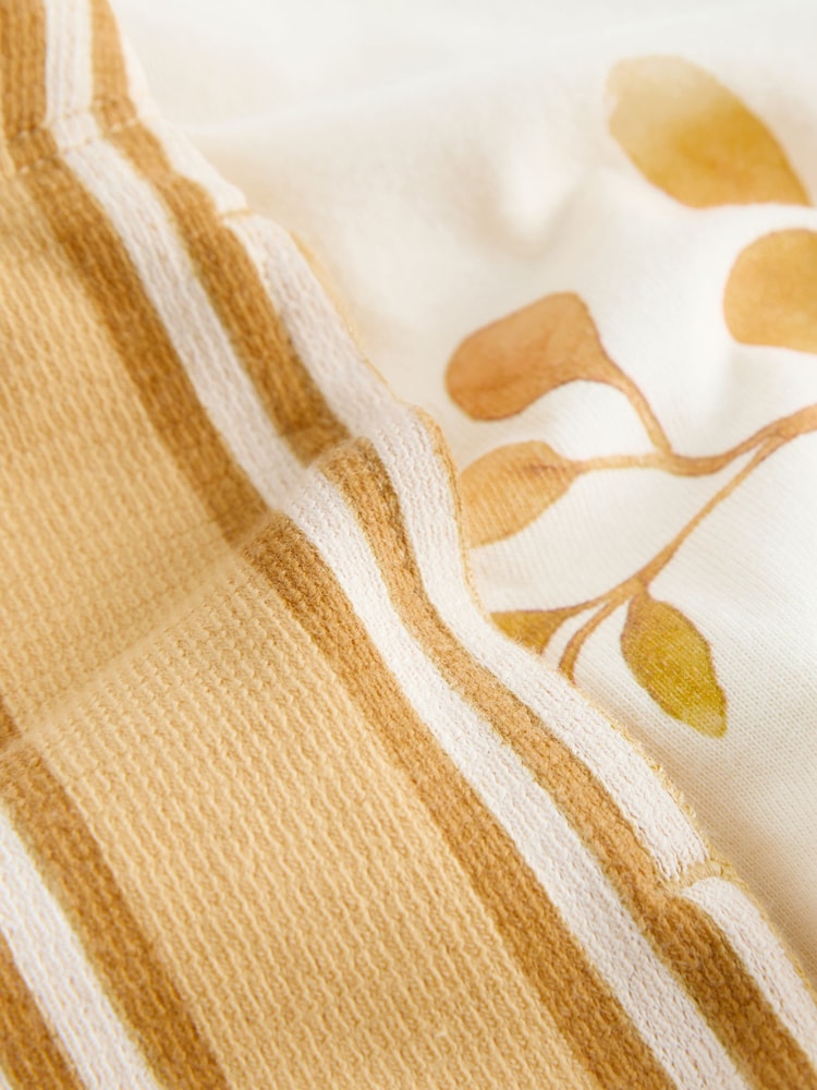 Light Yellow Watercolour Safari Short Sleeve Back Print T-Shirt and Shorts Set (3mths-7yrs)