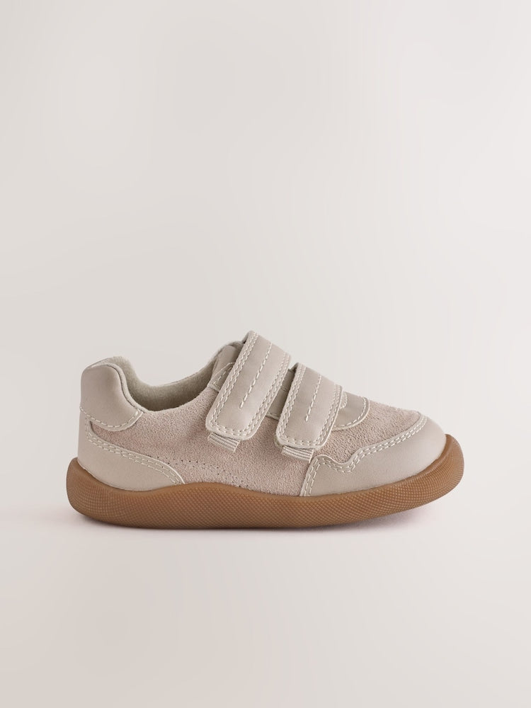 Neutral Standard Fit (F) Crawler Trainers