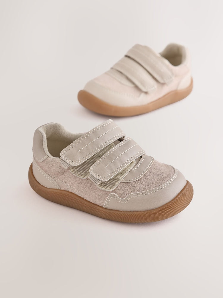 Neutral Standard Fit (F) Crawler Trainers
