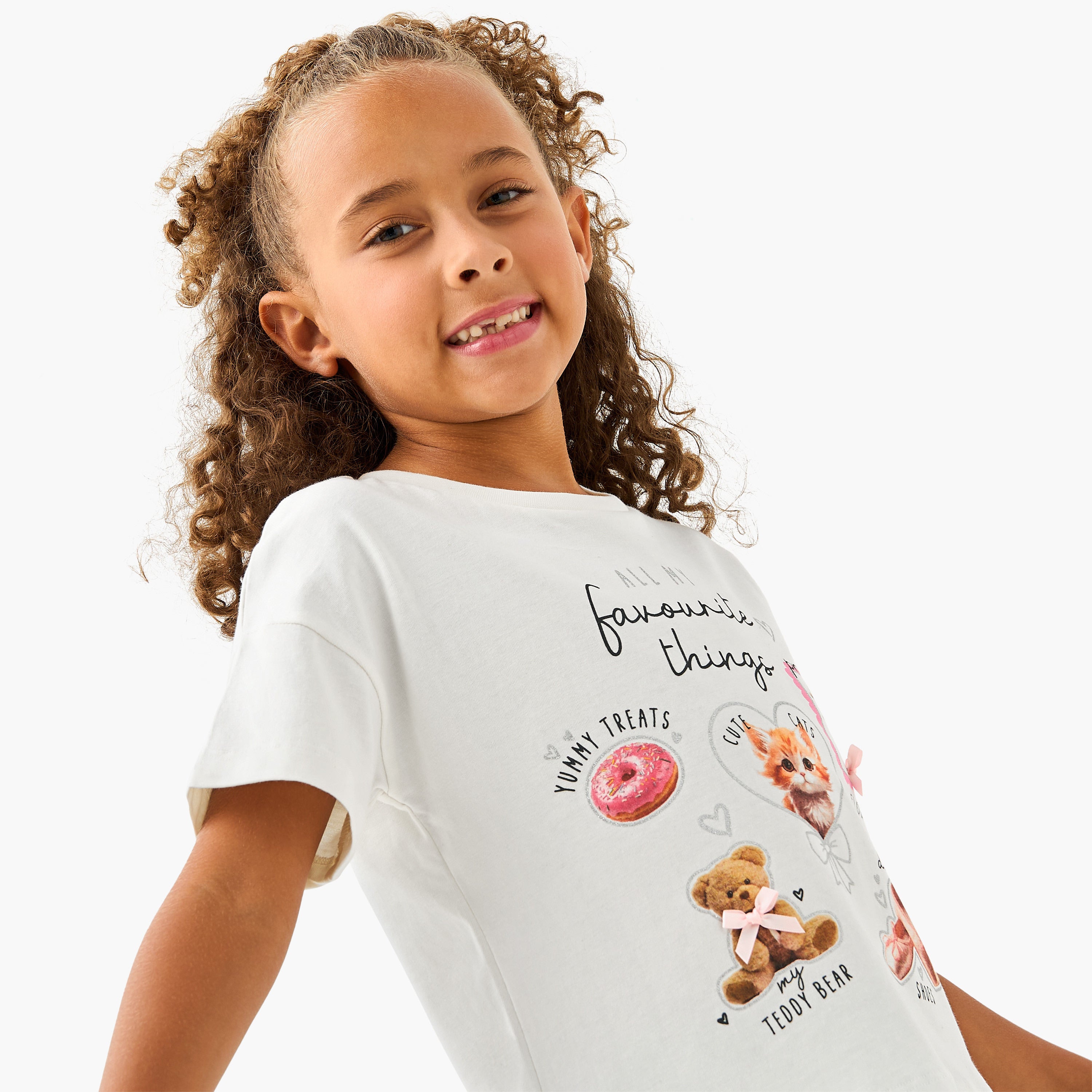 Juniors Crew Neck Short Sleeves T-shirt with Cat Print