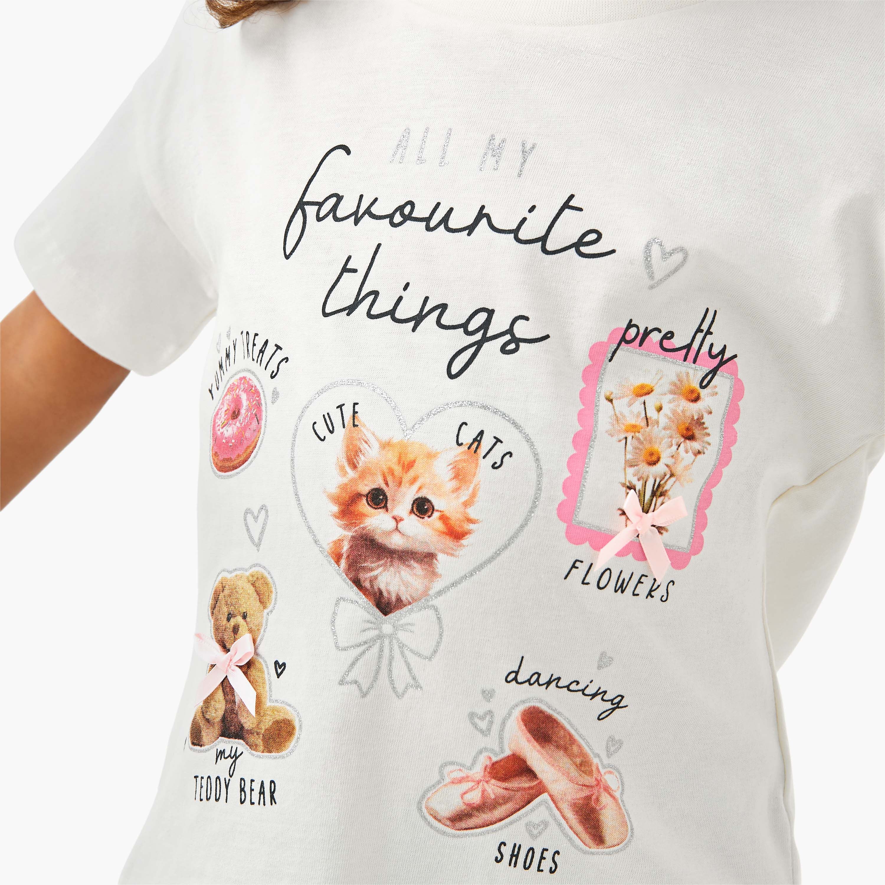 Juniors Crew Neck Short Sleeves T-shirt with Cat Print