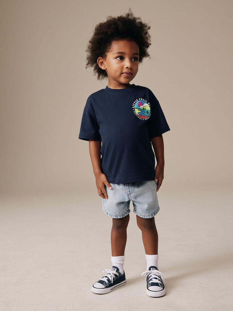 Navy Blue Trail Scene