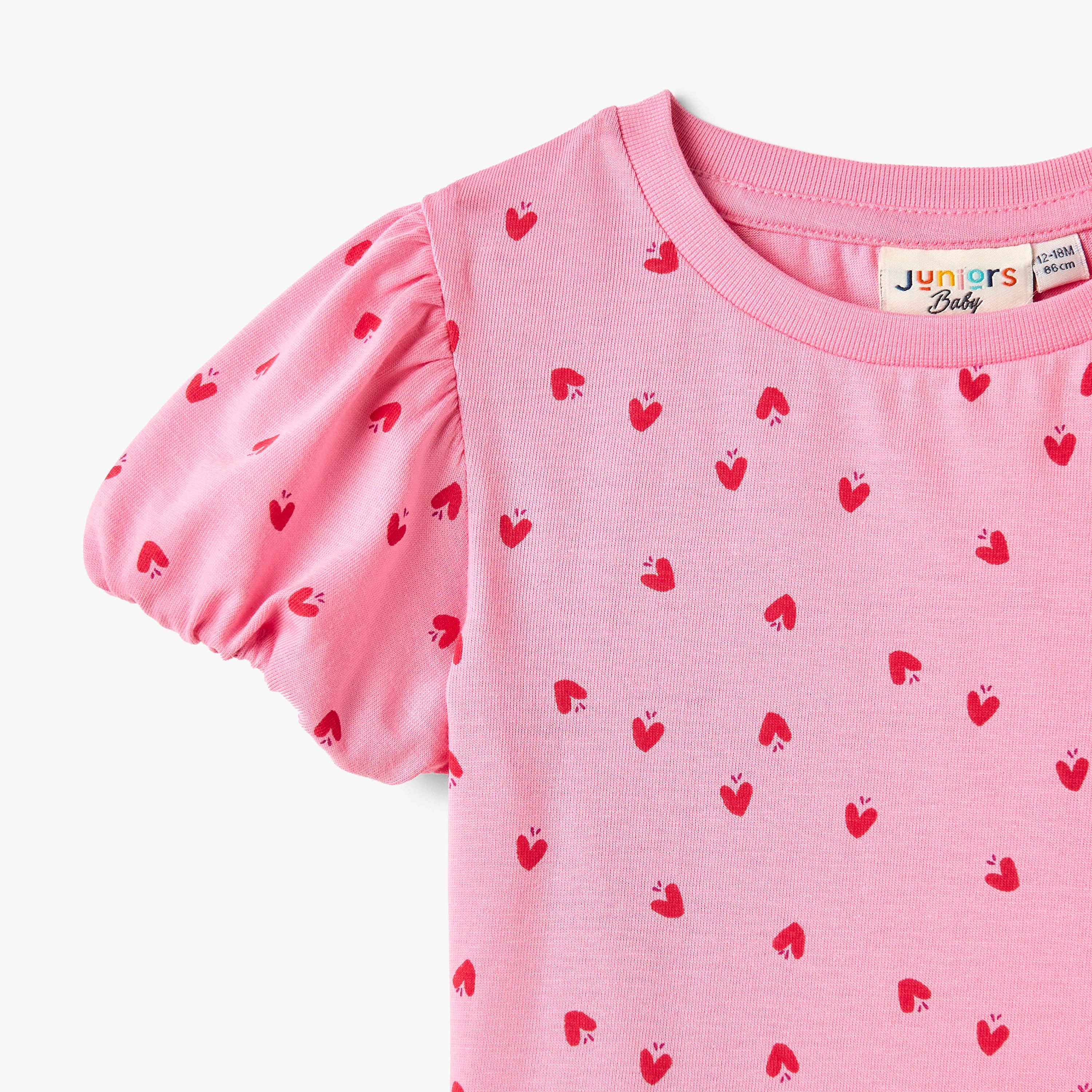 Juniors All-Over Heart Print T-shirt with Balloon Sleeves