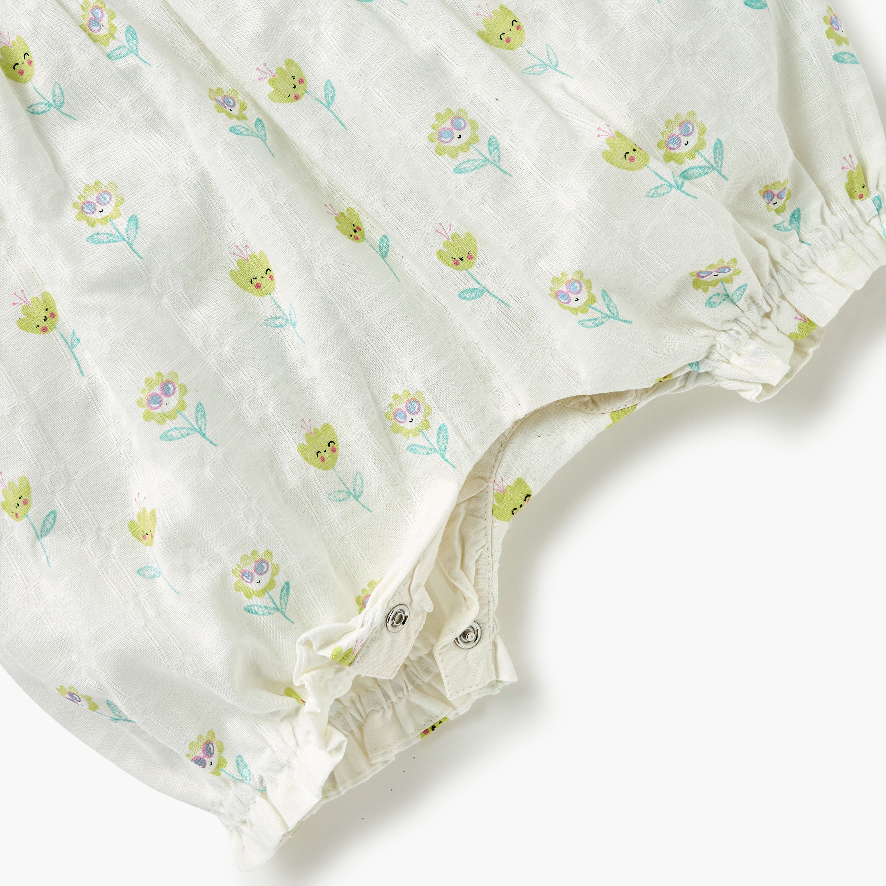Juniors Floral Print Romper with V-neck and Short Sleeves