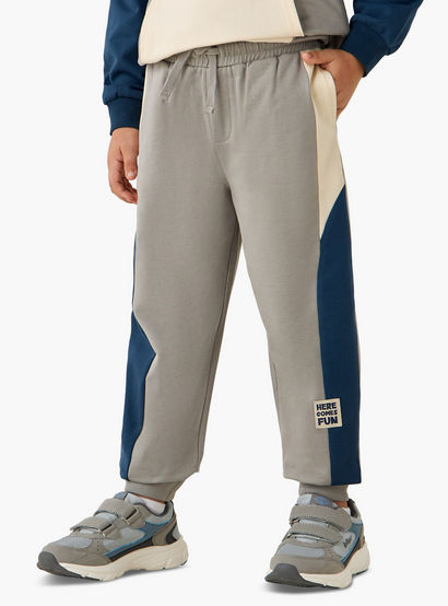 Juniors Boys Sweatshirt and Joggers Set with Hood - Soft Cotton - Long Sleeves-boys-clothing-setsandcoords-image-4