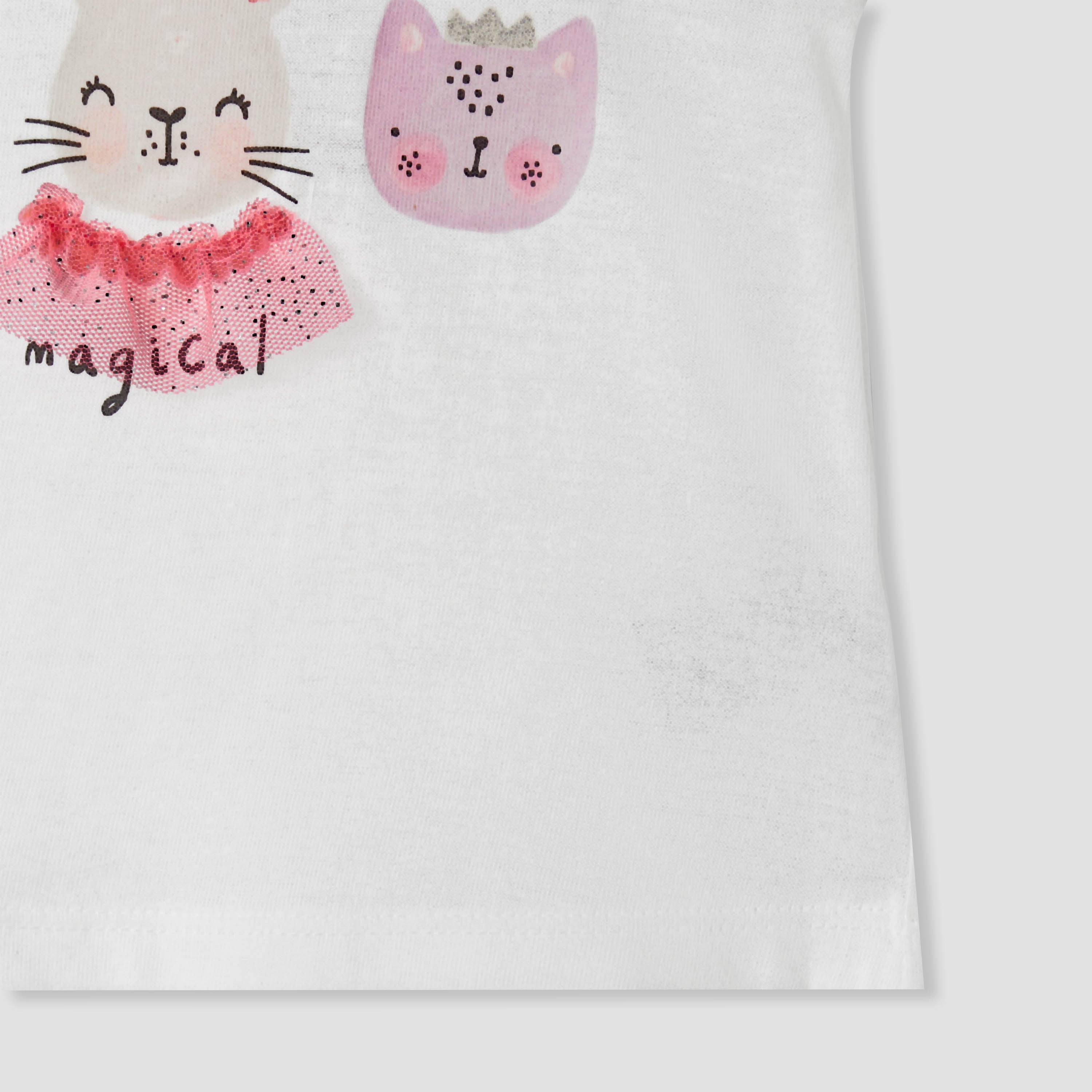 Juniors Printed T-shirt with Puff Sleeves