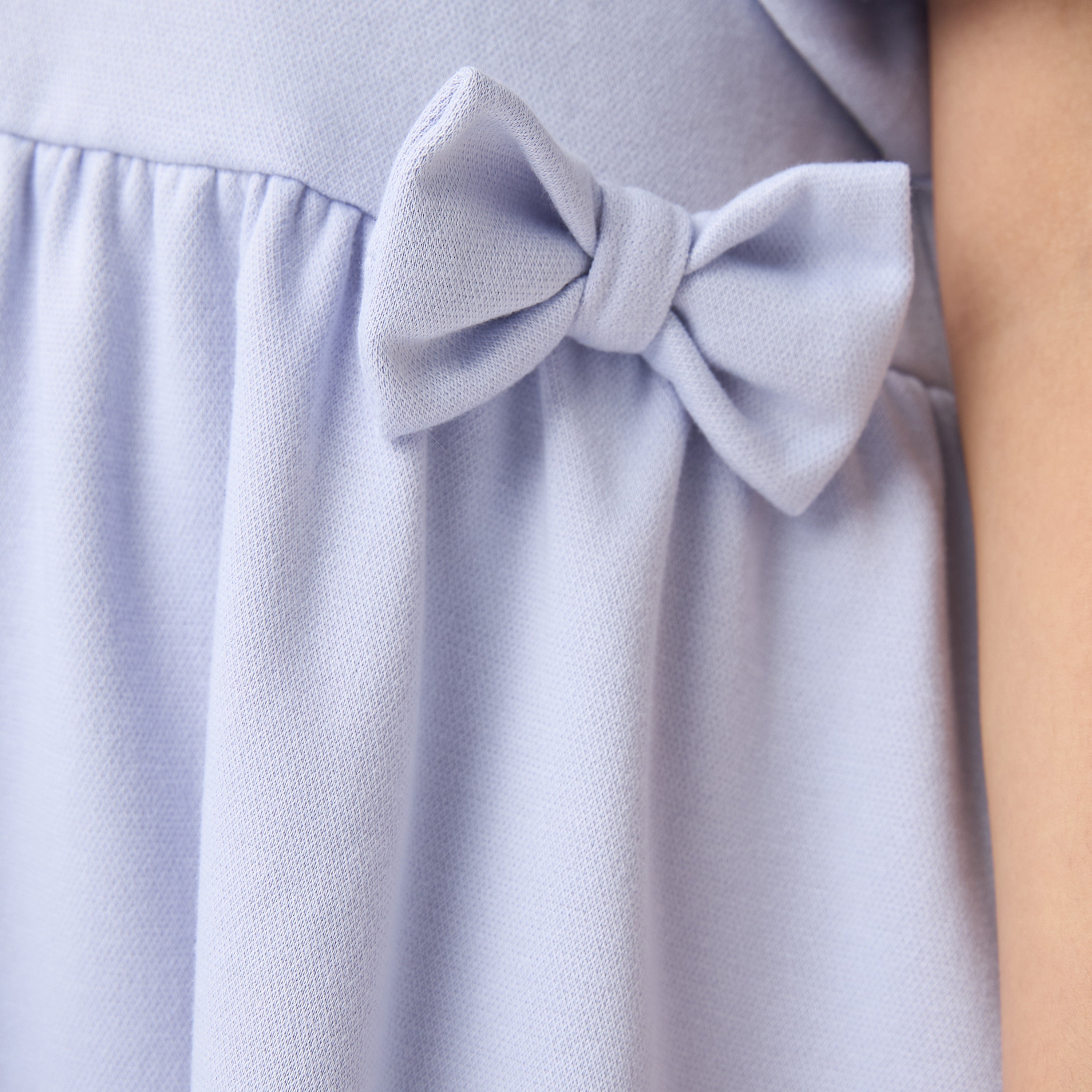 Juniors Bow Accent A-Line Dress with Puff Sleeves
