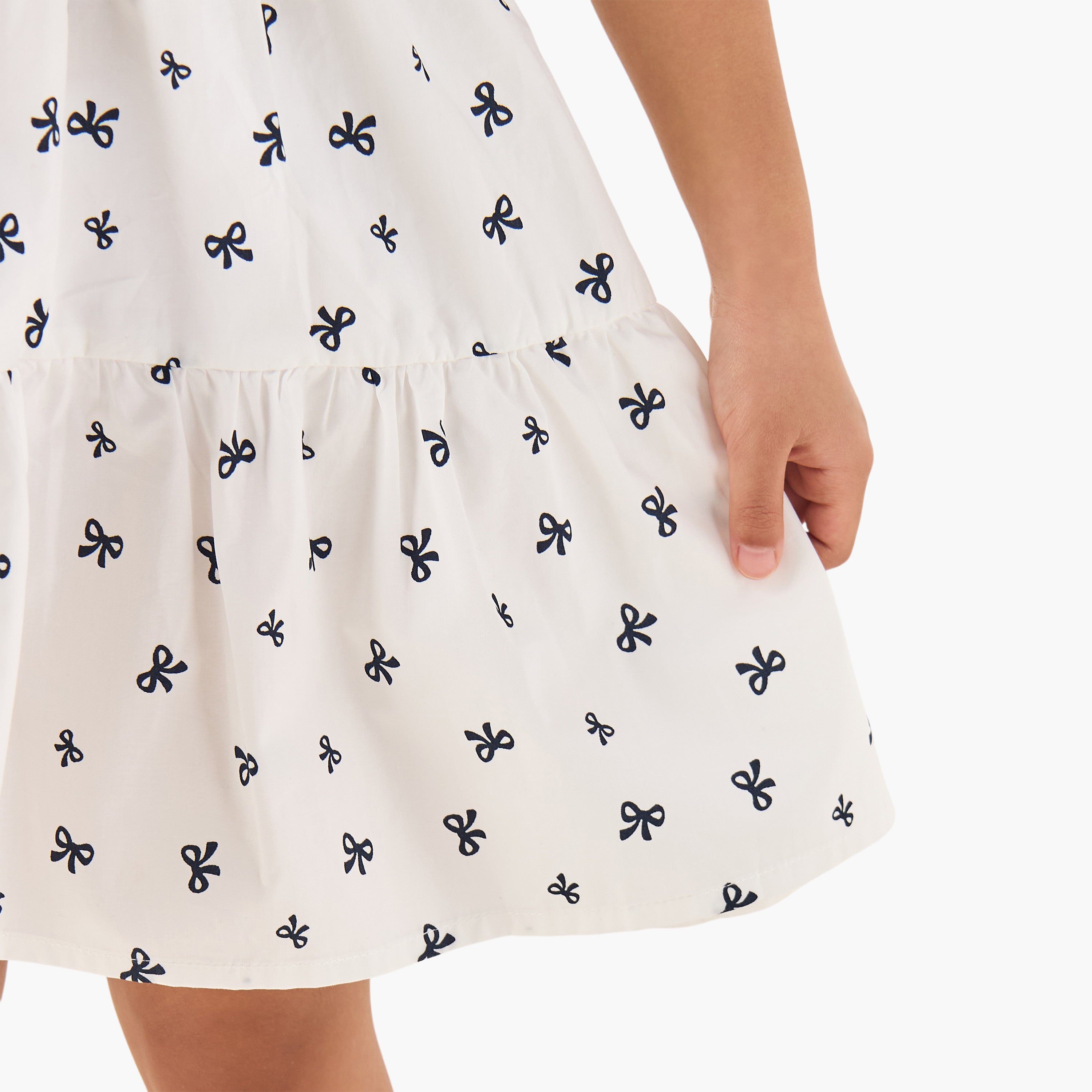 Juniors Round Neck Cap Sleeves A-line Dress with Bow Print