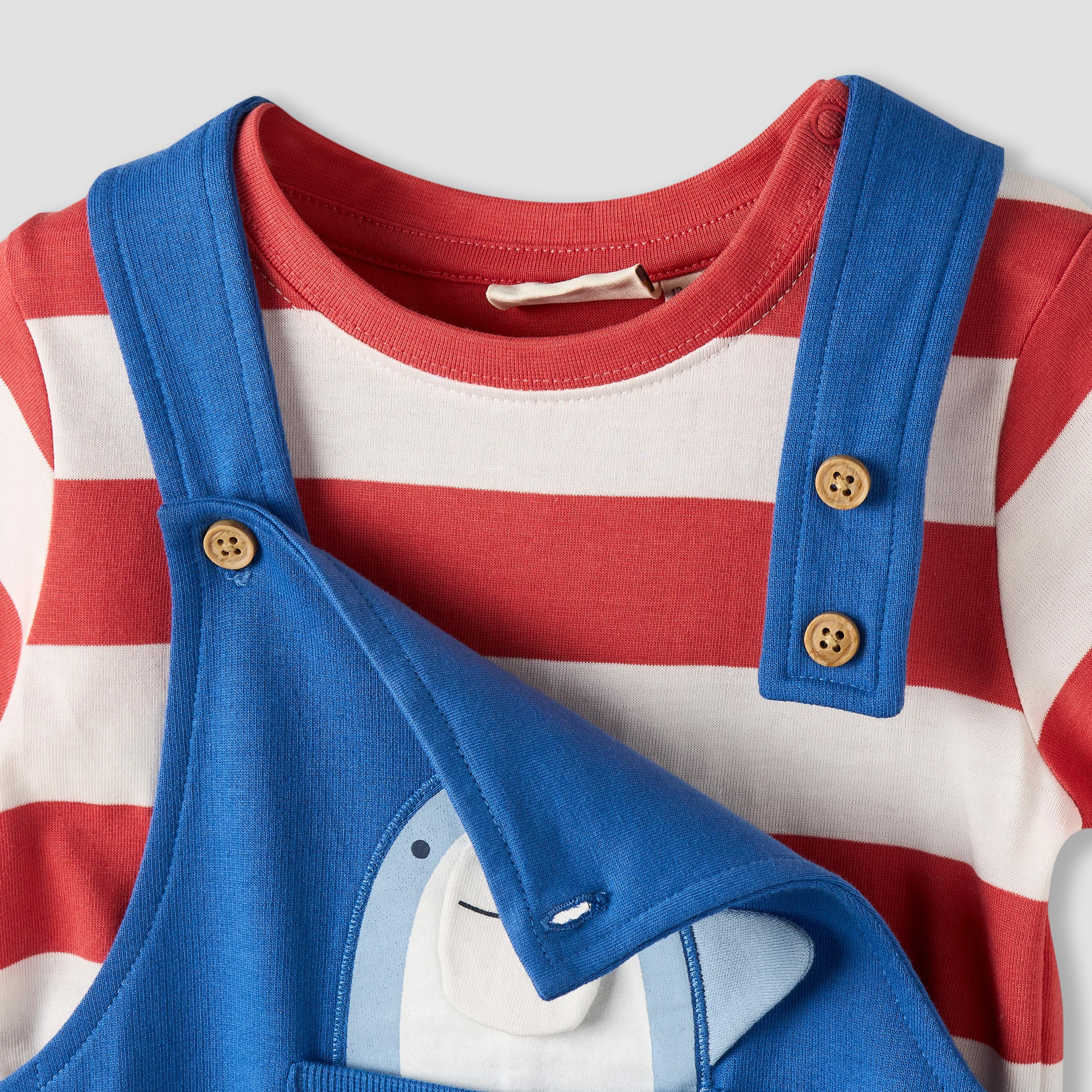 Juniors Crew Neck Short Sleeve T-shirt and Dungaree Set with Snap Button Closure