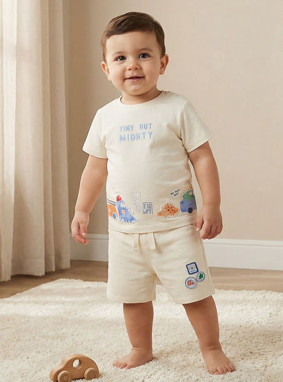Set of 3 Juniors Round Neck Short Sleeves T-shirt and Shorts Set with Applique Detail-baby-boys-clothing-setsandcoords-image-2