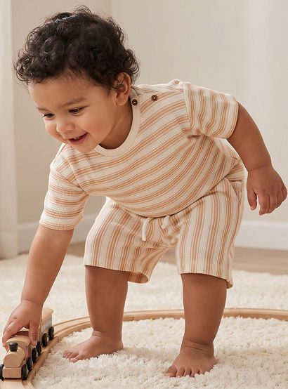 Juniors Crew Neck Short Sleeves T-shirt and Shorts Set with Stripes-baby-boys-clothing-setsandcoords-image-1