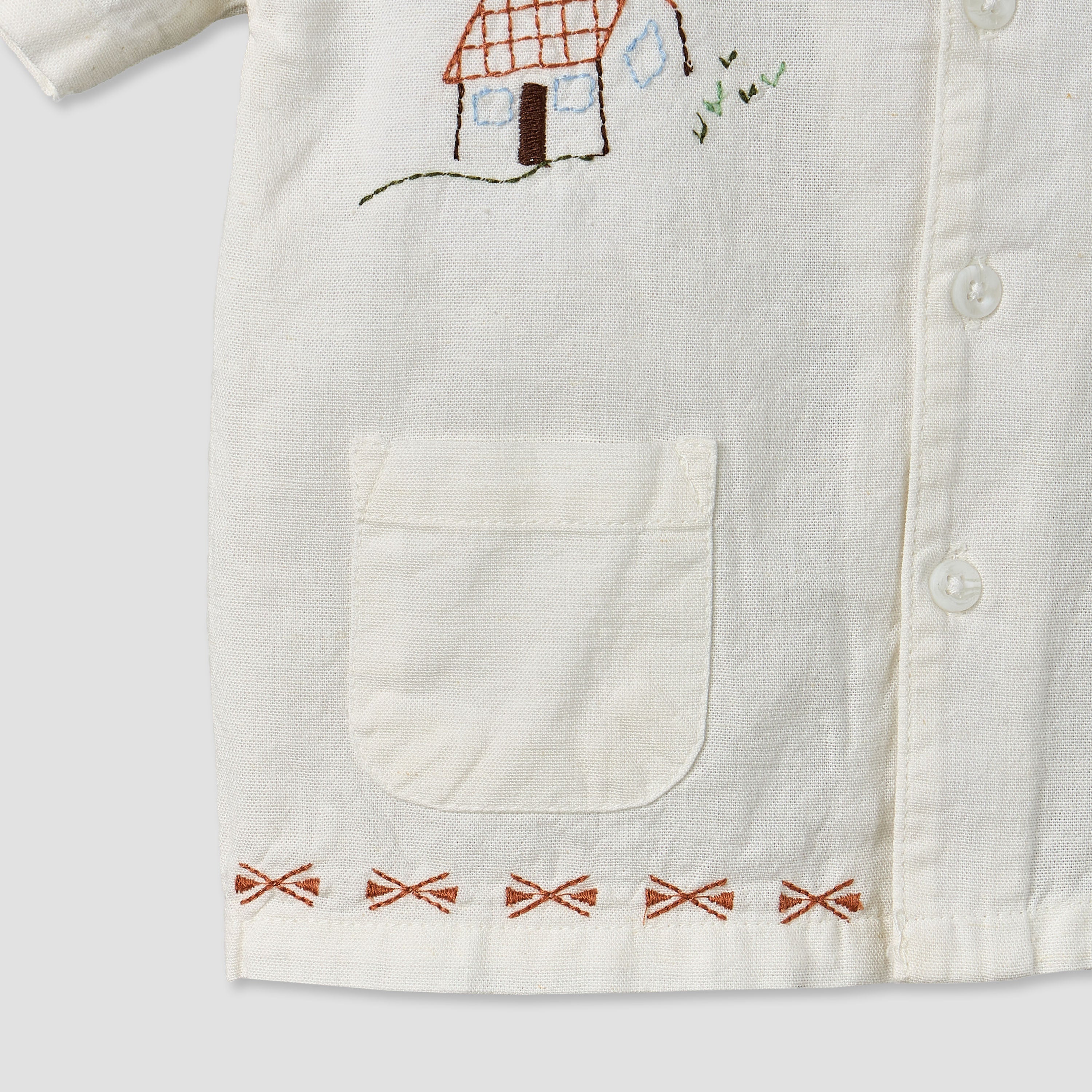 Juniors Short Sleeves Shirt with Embroidery