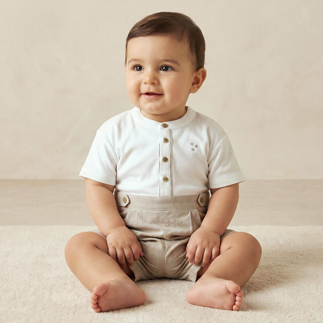 Juniors Henley Neck Short Sleeves Romper with Star Embroidered