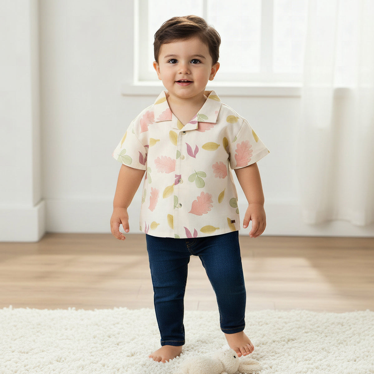 Giggles Short Sleeve Shirt with Leaf Print