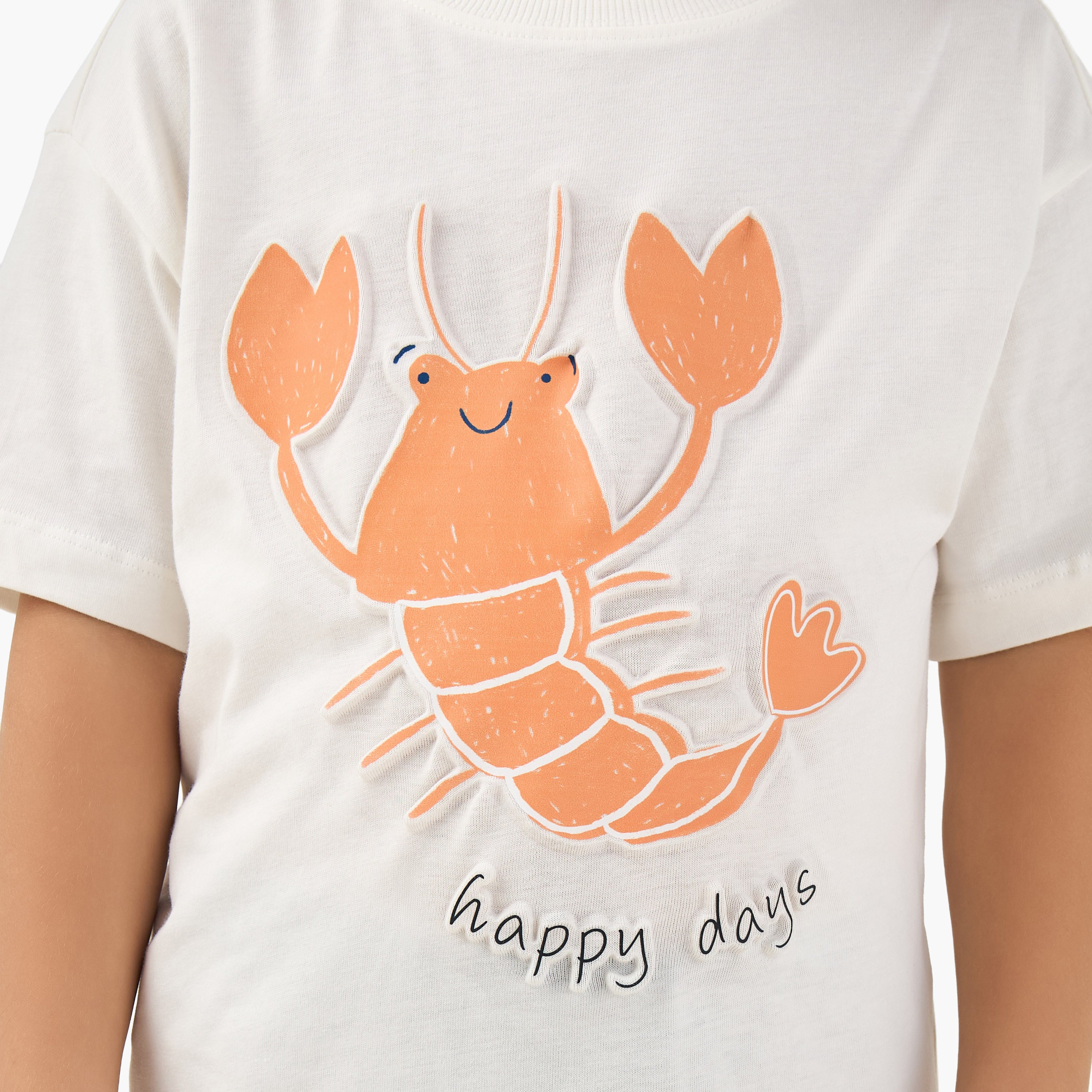 Juniors Crew Neck Short Sleeves T-shirt with Lobster Embossed Design