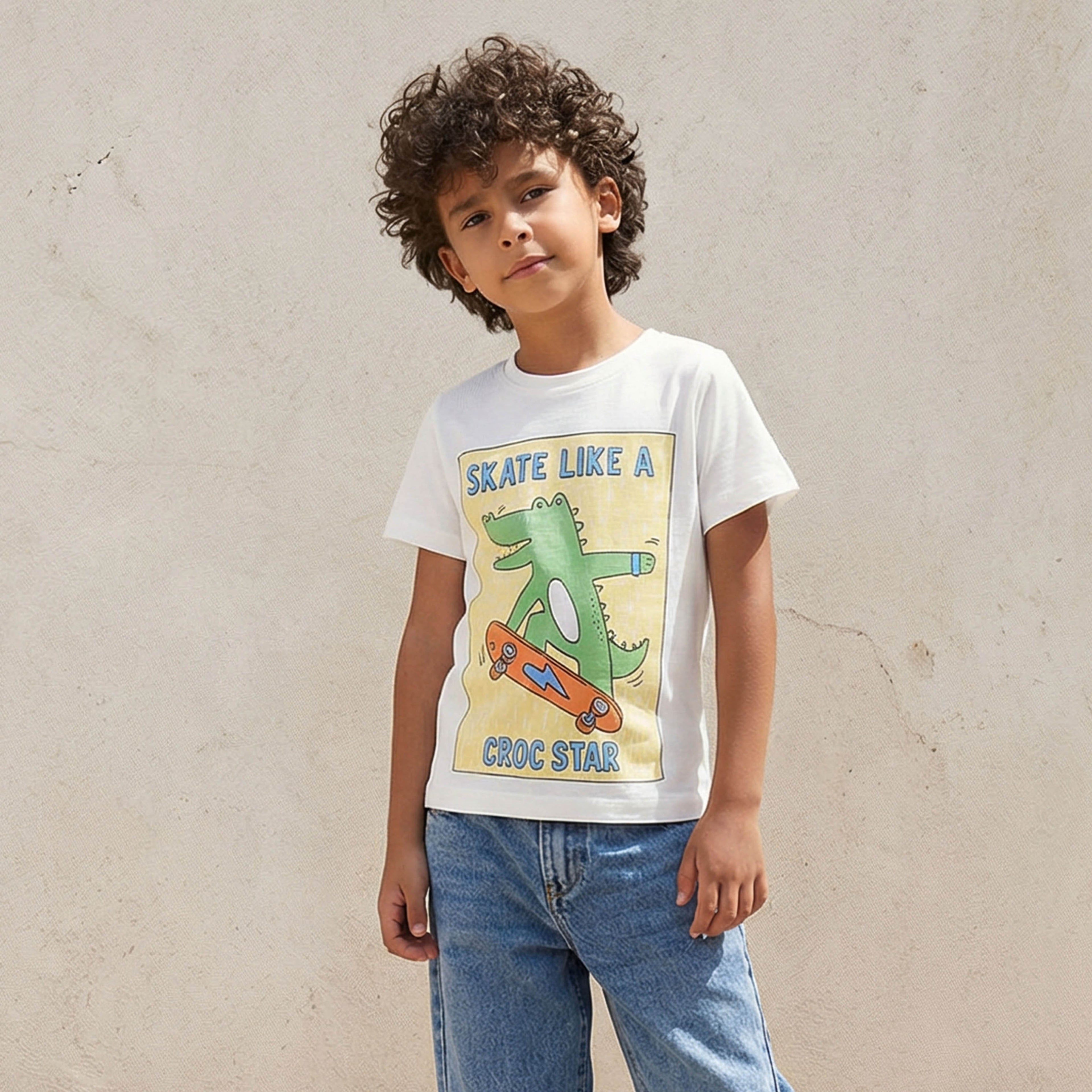 Juniors Crew Neck Short Sleeves T-shirt with Crocodile Graphic Print