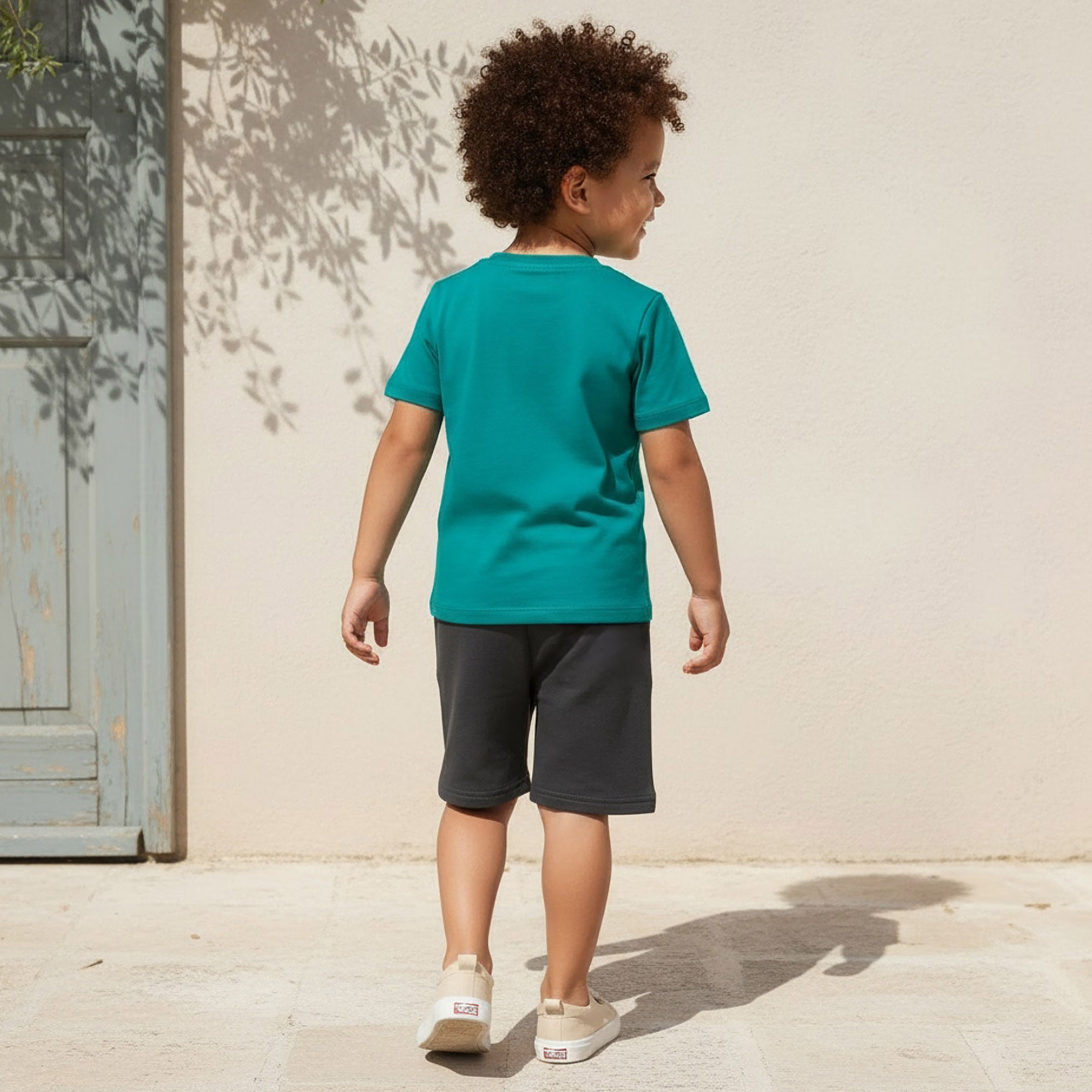 Juniors Crew Neck Short Sleeves T-shirt with Frog Print