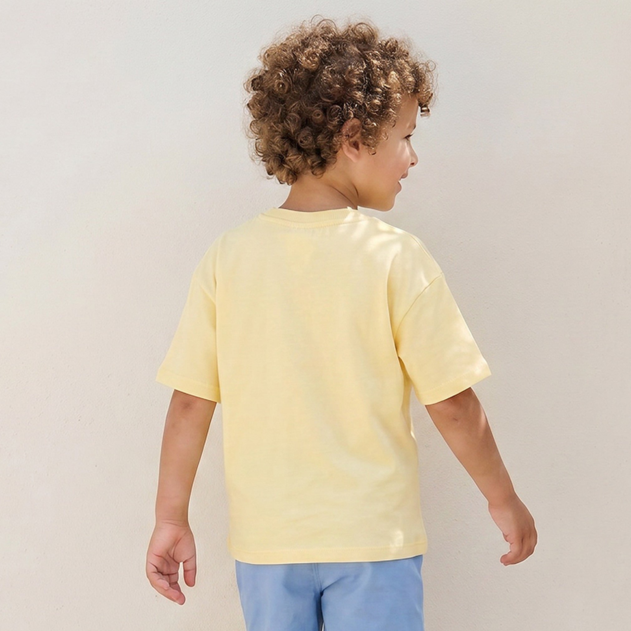 Juniors Crew Neck Short Sleeves T-shirt with Seagull Embossed Print