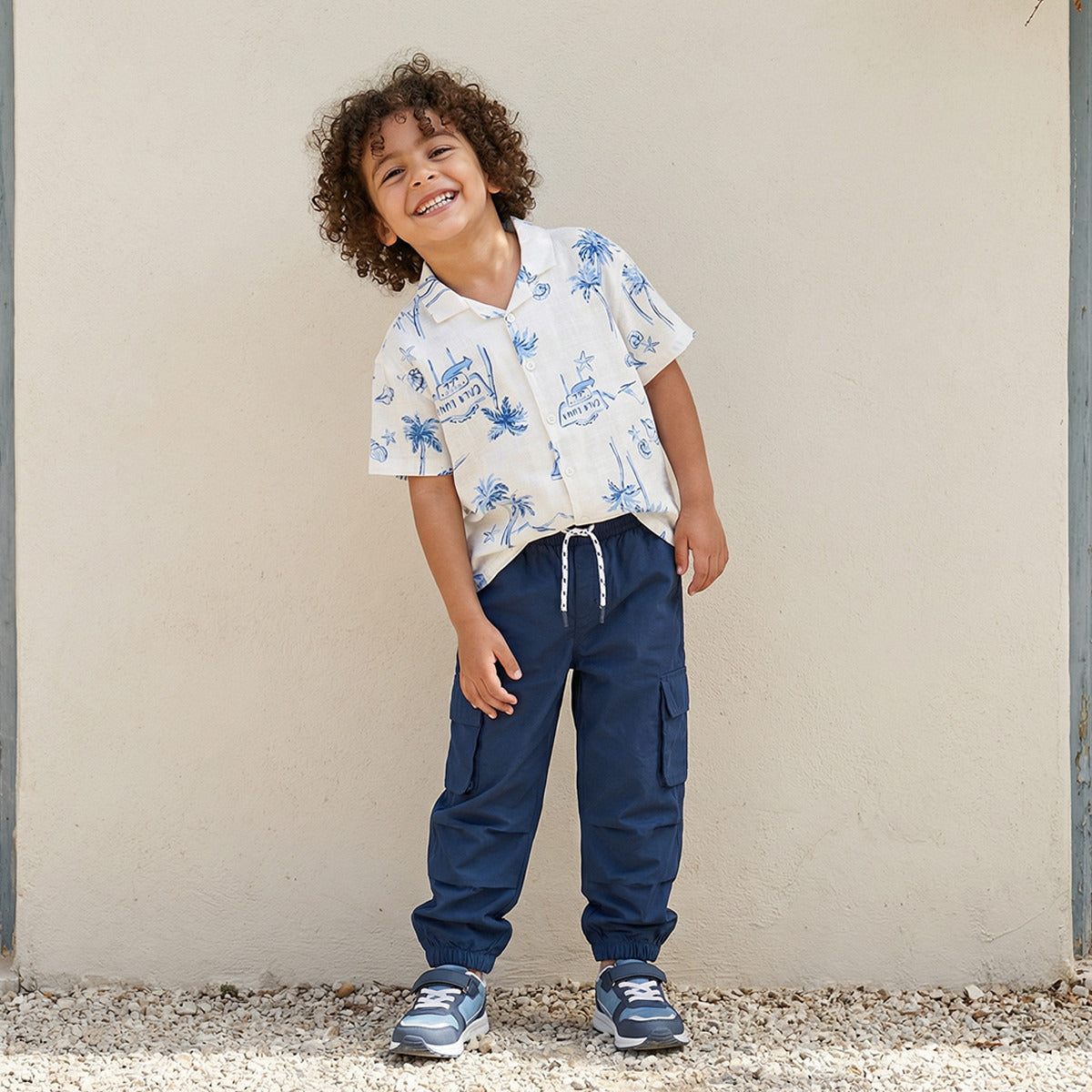 Juniors Short Sleeves Shirt with Beach Print