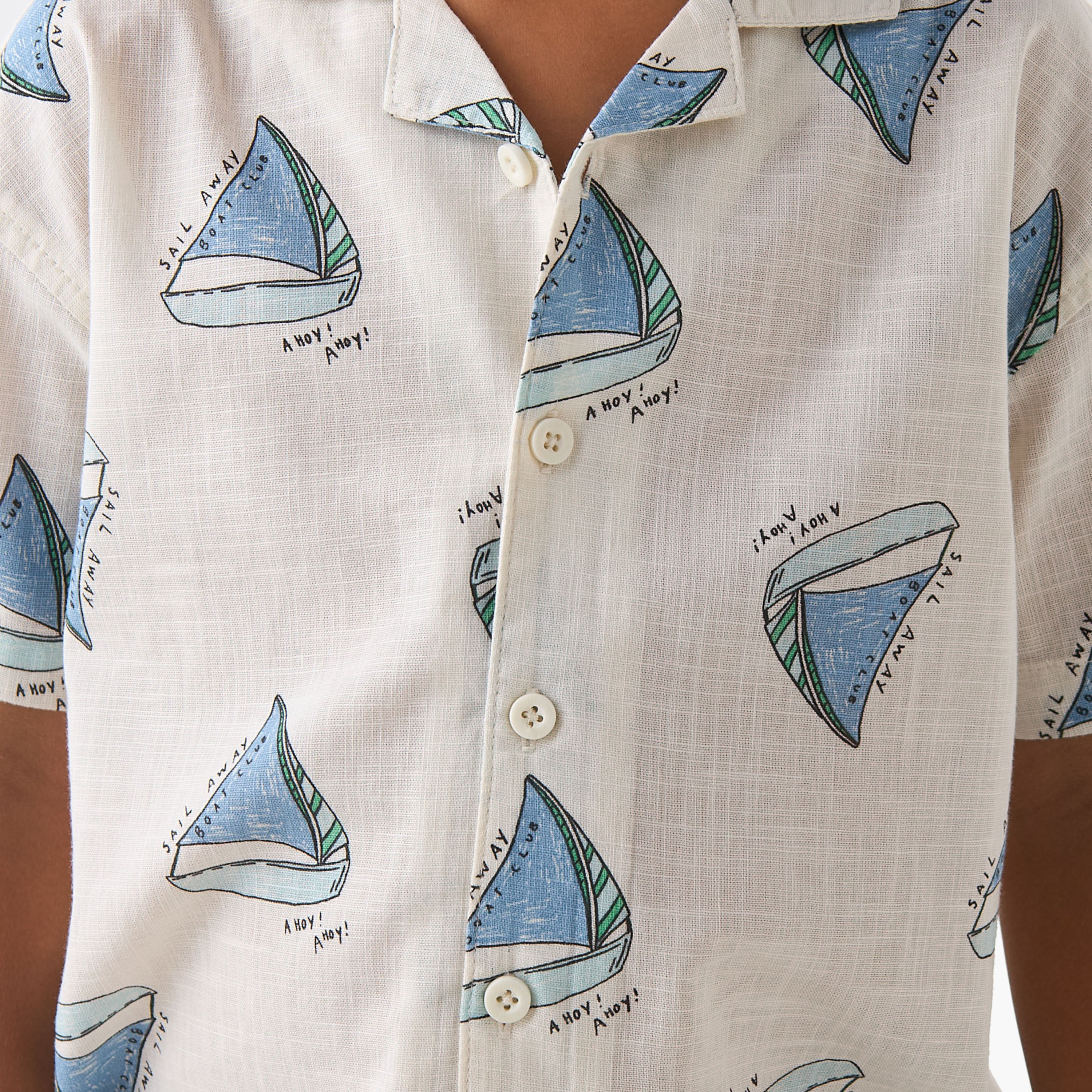 Juniors Short Sleeves Shirt with Sailboat Print