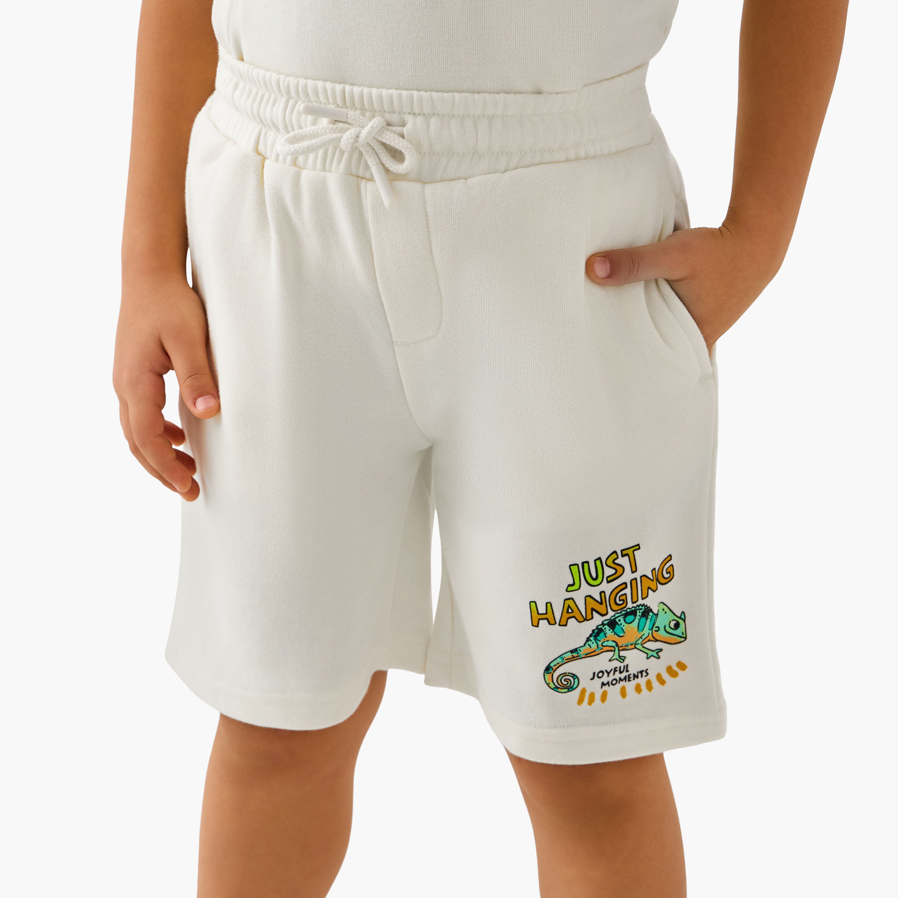 Juniors Collared Neck Short Sleeve Polo T-shirt and Shorts Set with Chameleon Print