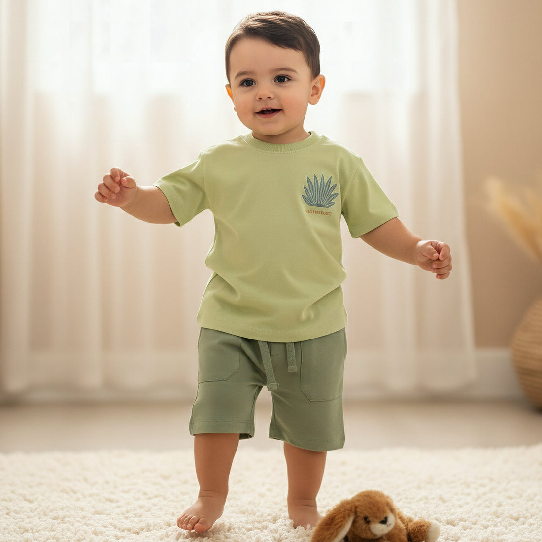 Juniors Crew Neck Short Sleeves T-shirt and Shorts Set with Embroidery - Green / 6-7 yrs