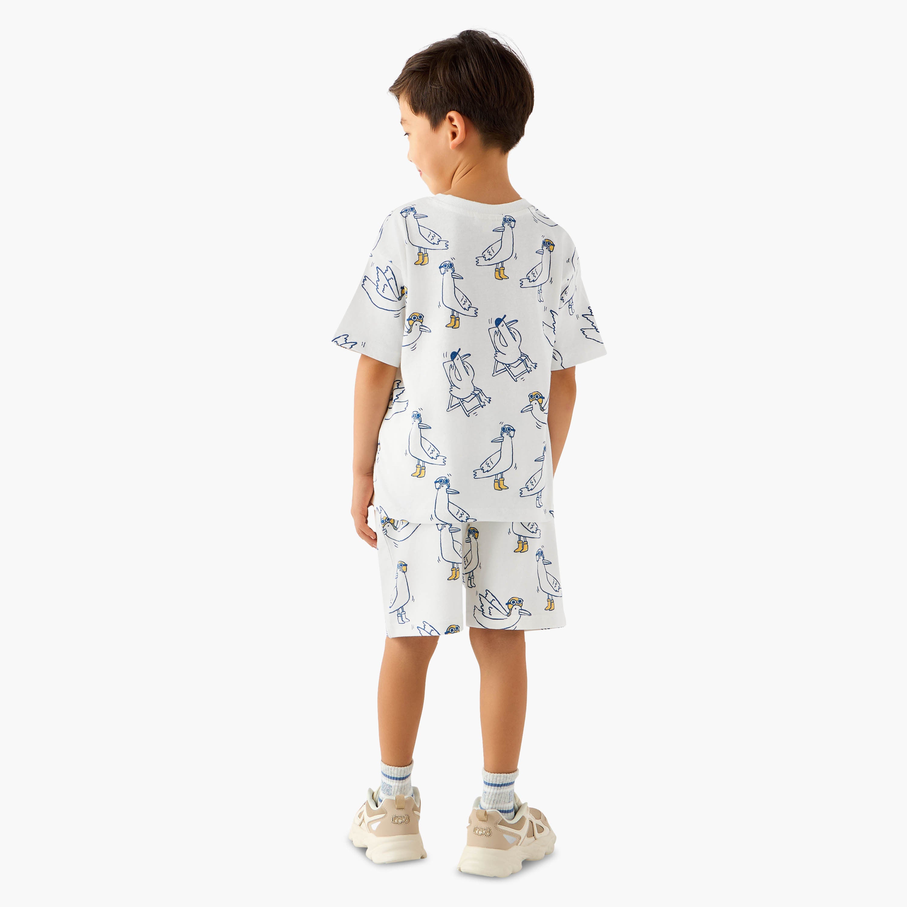 Set of 3 Juniors Crew Neck Short Sleeve T-shirt and Shorts Set with Drawstring Closure