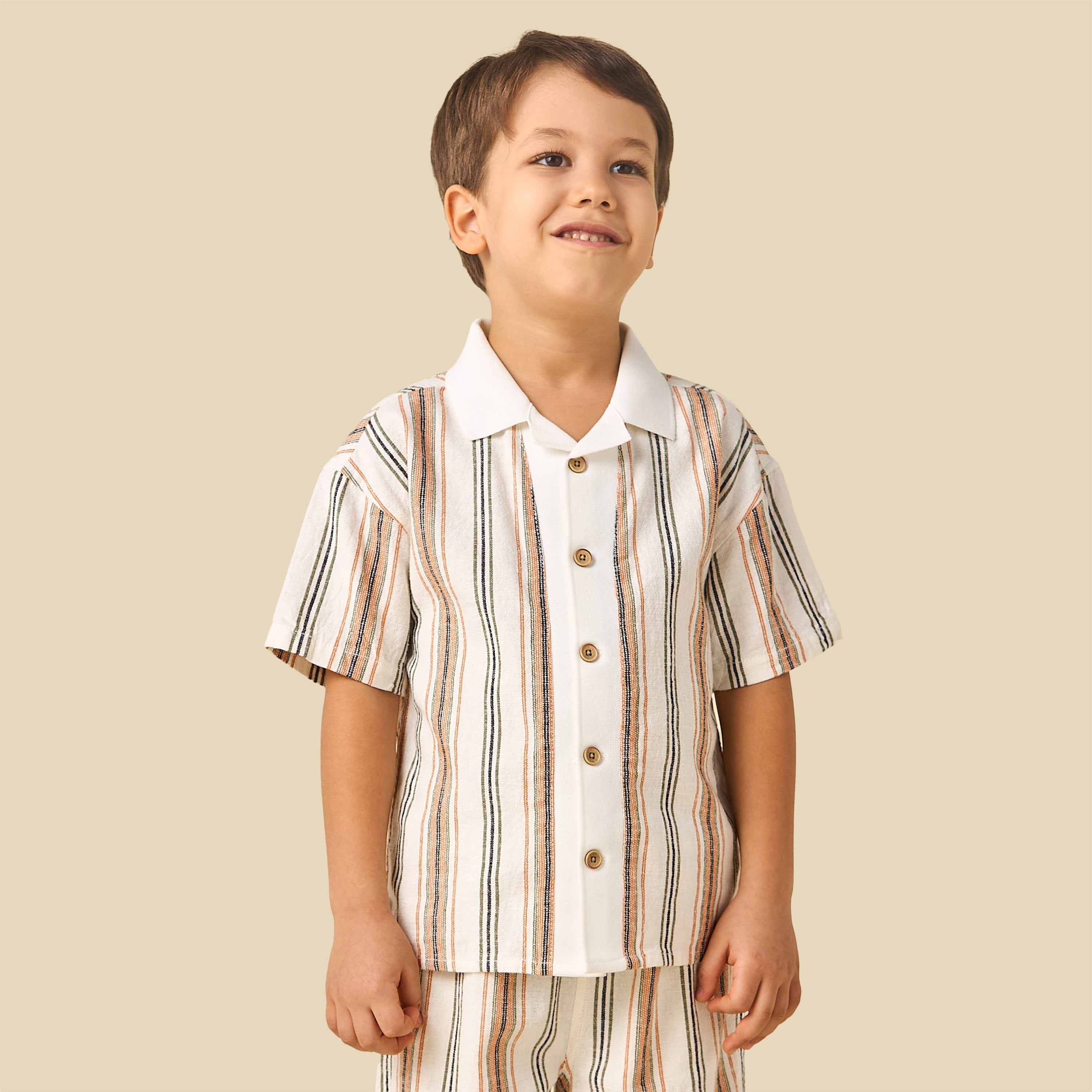 Juniors Collared Short Sleeves Shirt and Shorts Set with Stripes