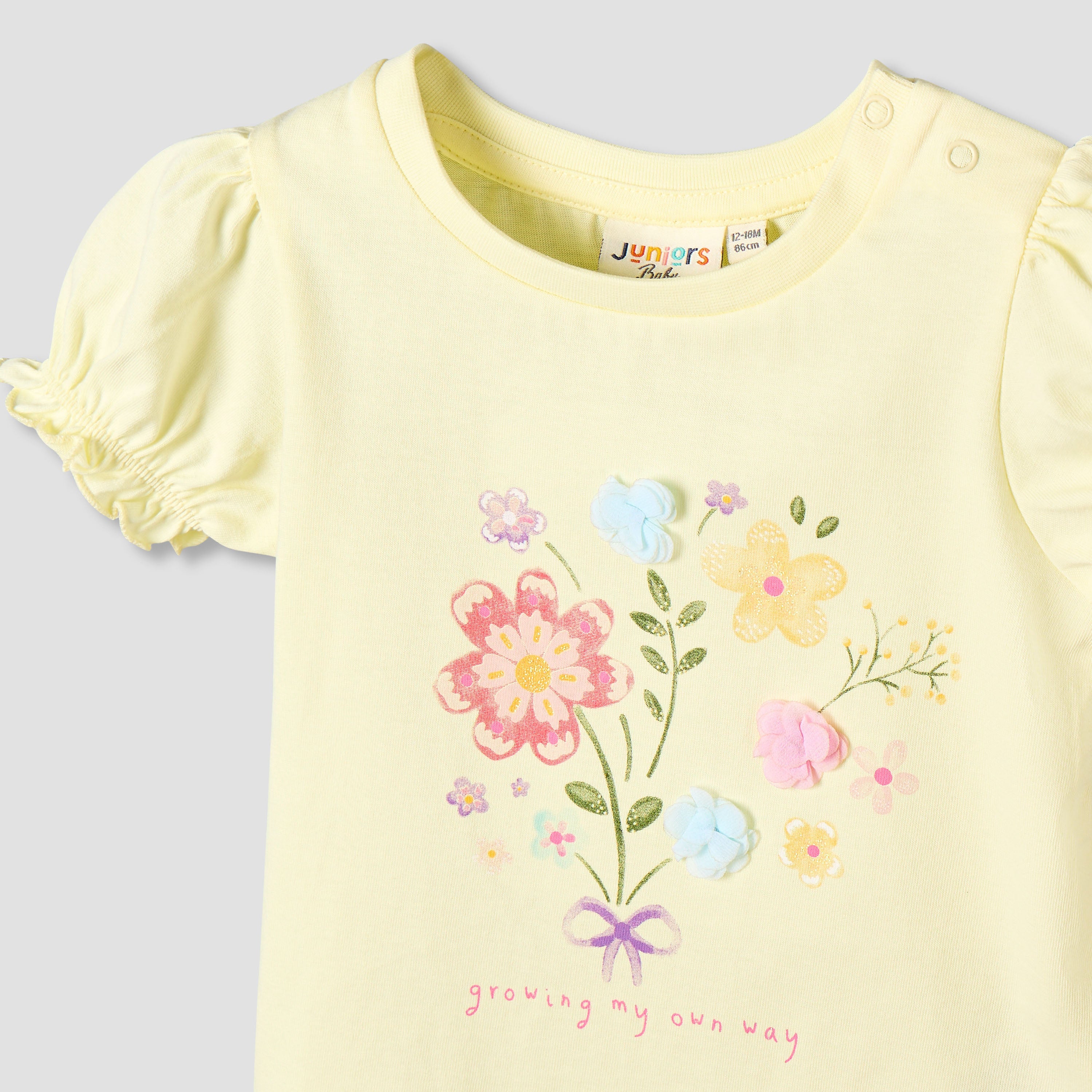 Juniors Crew Neck Short Sleeves T-shirt with Floral Print