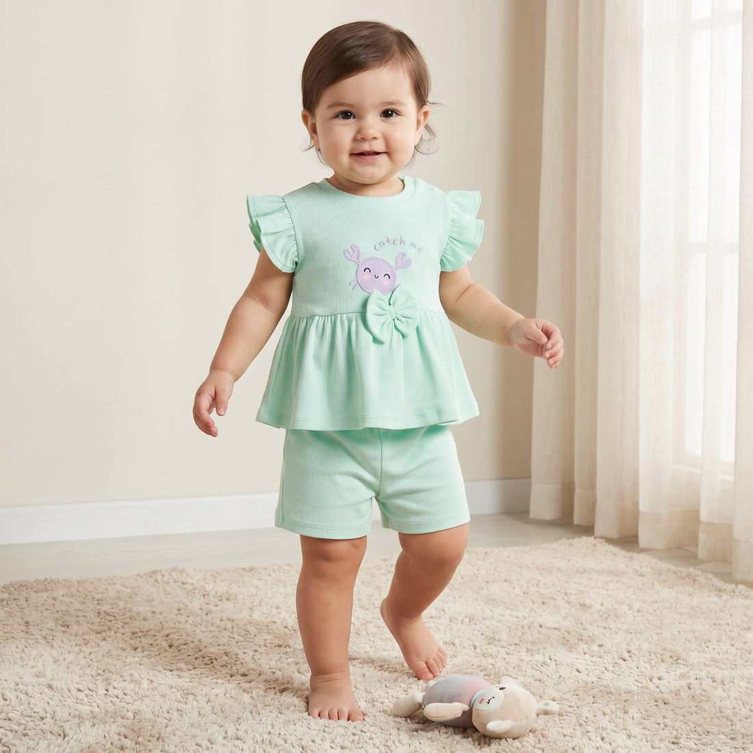 Juniors Crew Neck Short Sleeves Top and Shorts Set with Crab Applique - White / 12-18 mths