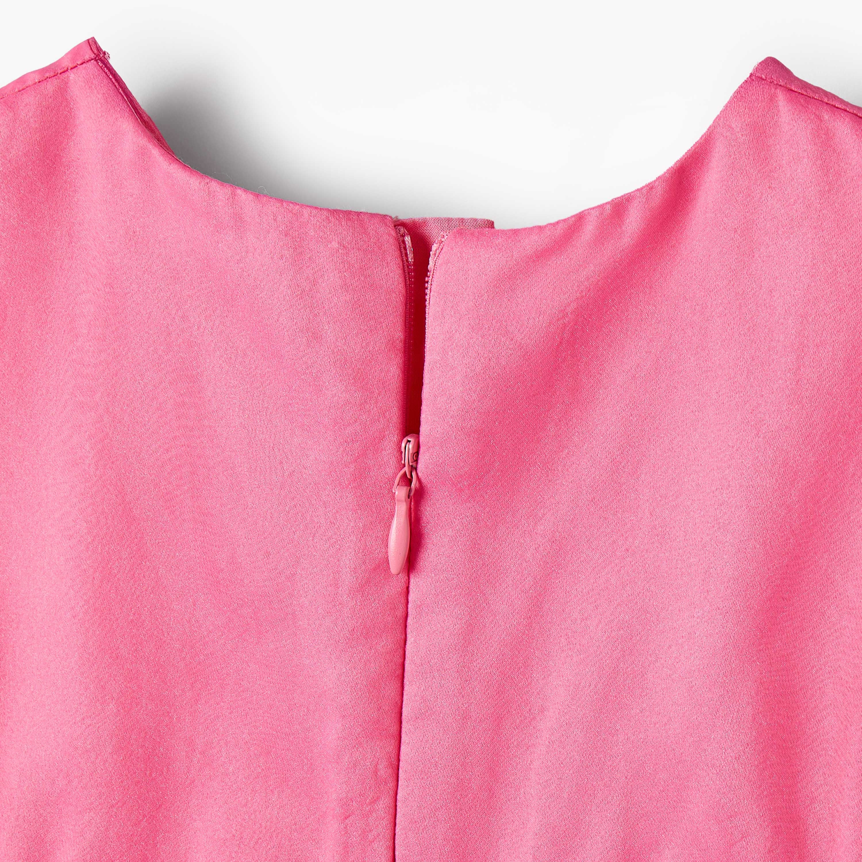Juniors Round Neck Sleeveless Dress with Bow Accent