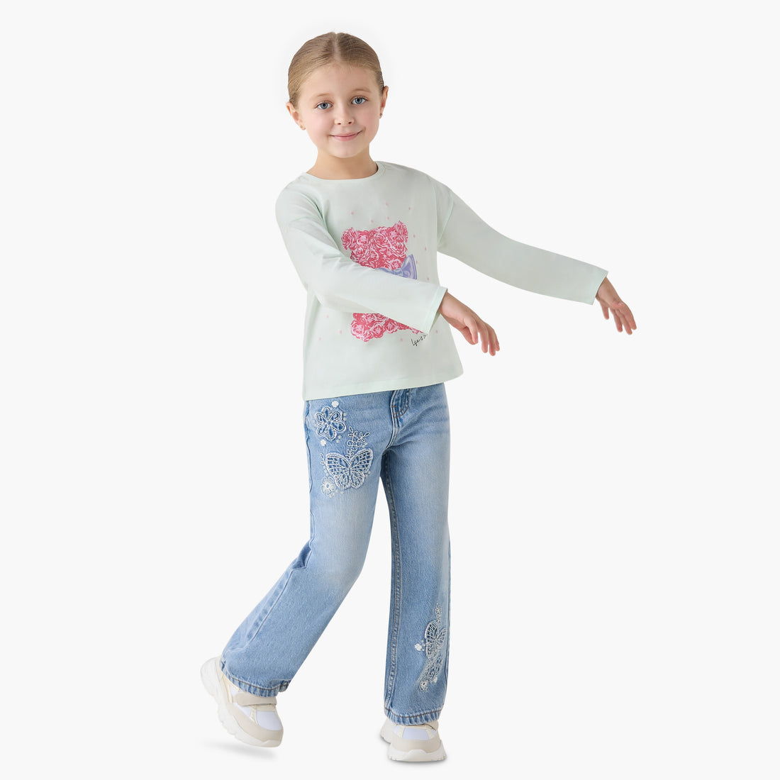 Juniors Round Neck Long Sleeve T-shirt with Bear Print