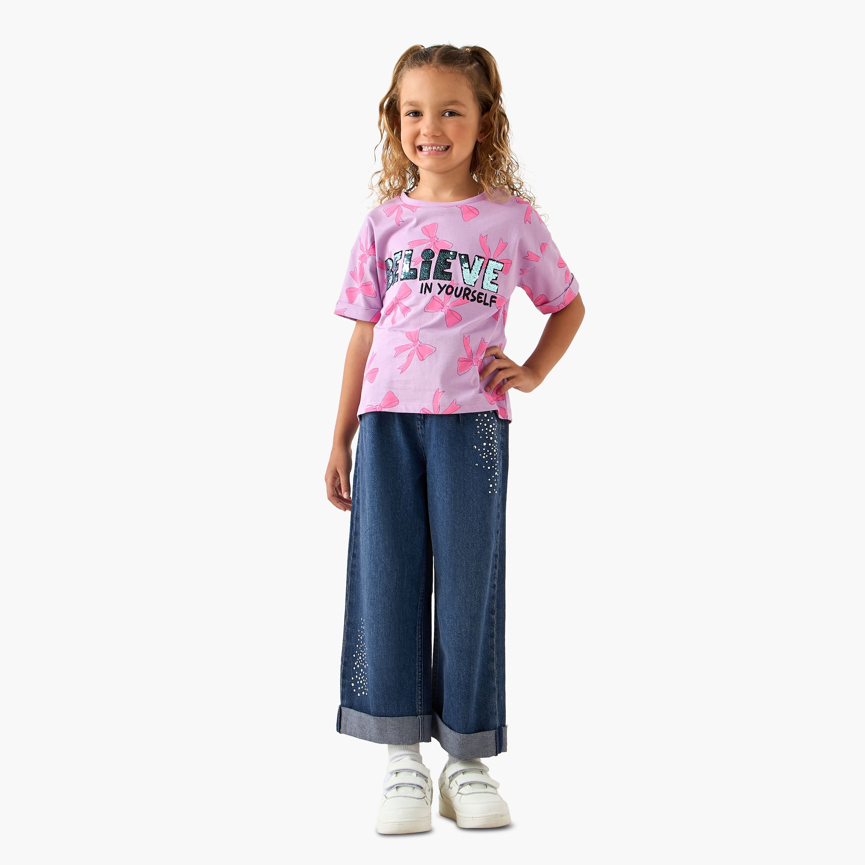 Juniors Crew Neck Short Sleeves T-shirt with Slogan Sequin Detail