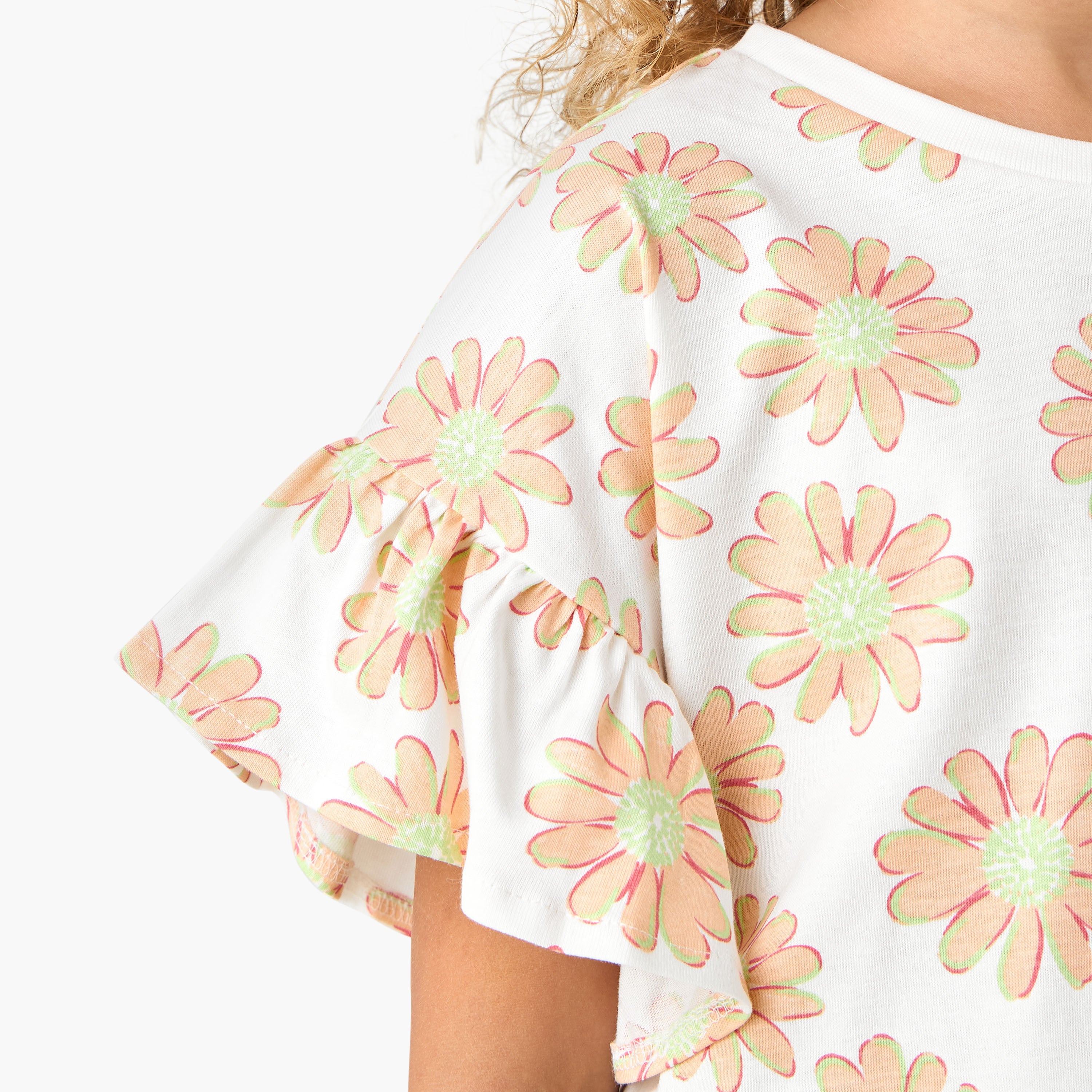 Juniors Crew Neck Short Sleeves T-shirt with Floral Print