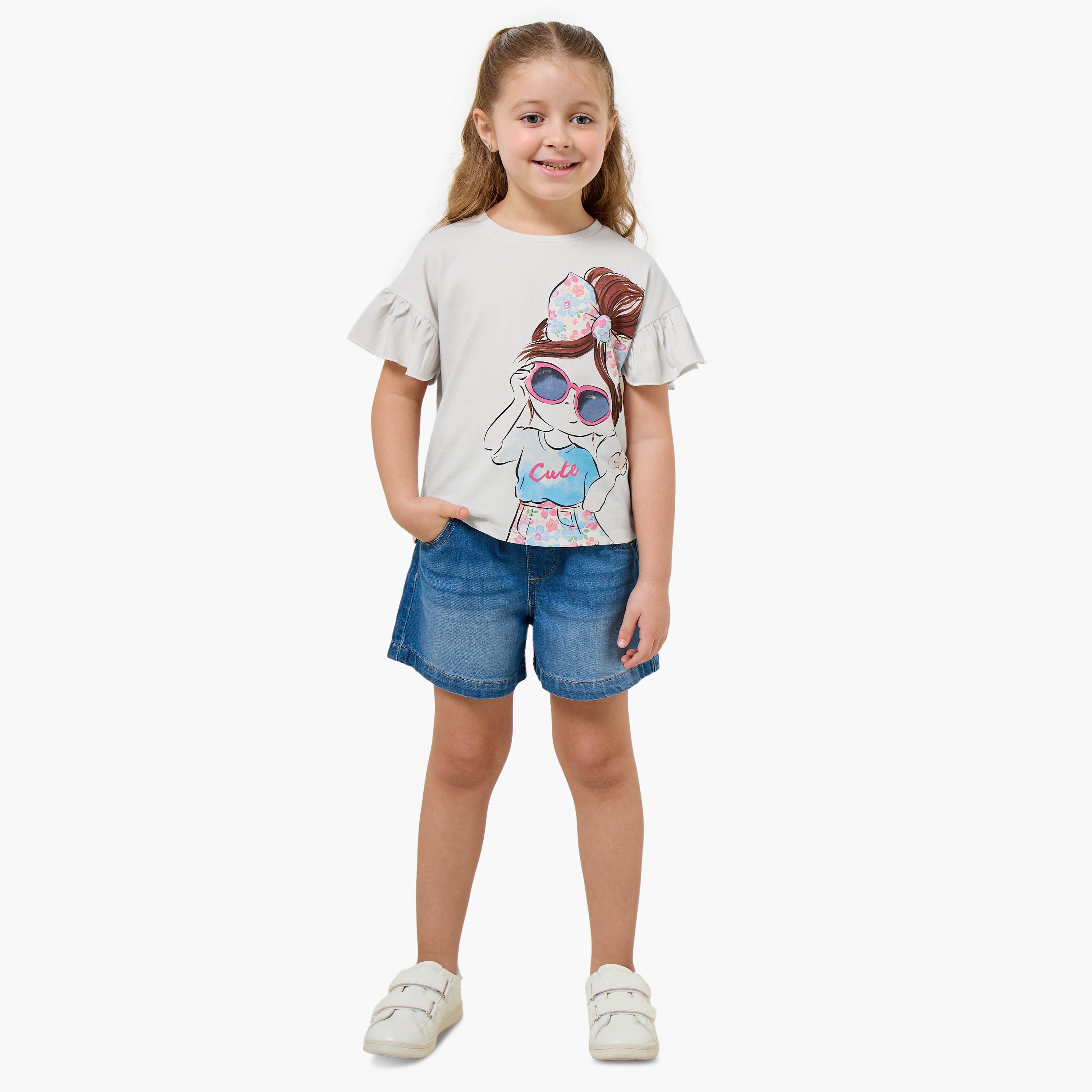 Juniors Crew Neck Short Sleeves T-shirt with Graphic Print