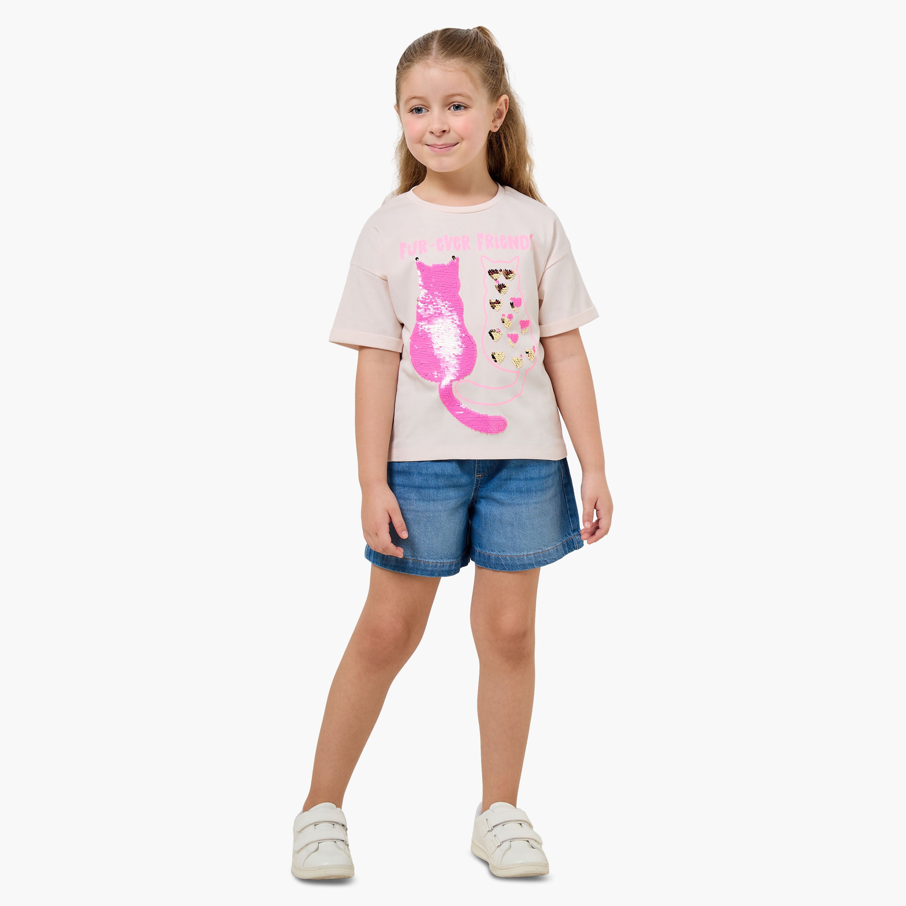 Juniors Round Neck Short Sleeve T-shirt with Embellishment