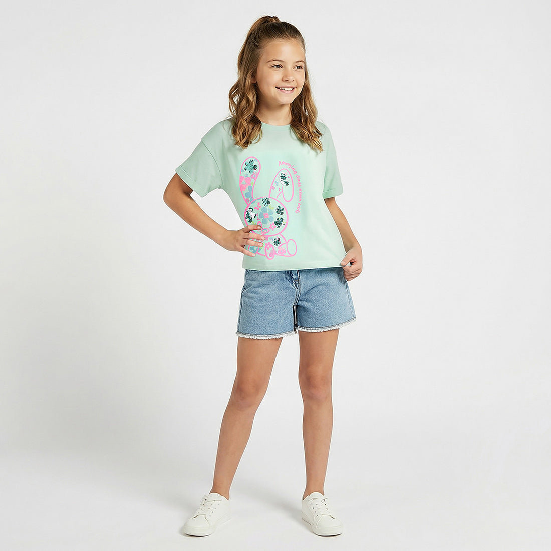 Juniors Crew Neck Short Sleeve T-shirt with Bunny Print