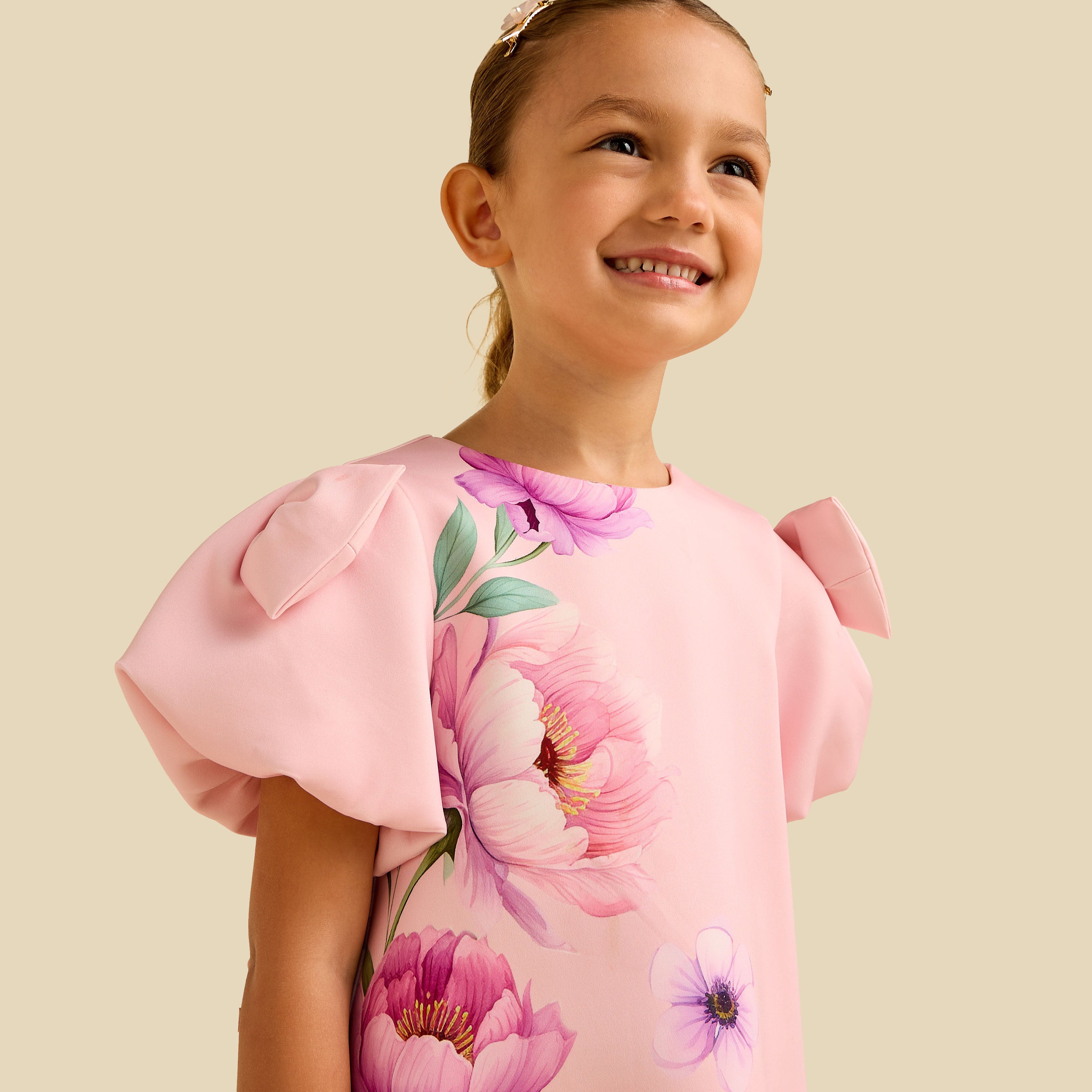 Juniors Round Neck Short Sleeve Dress with Floral Print