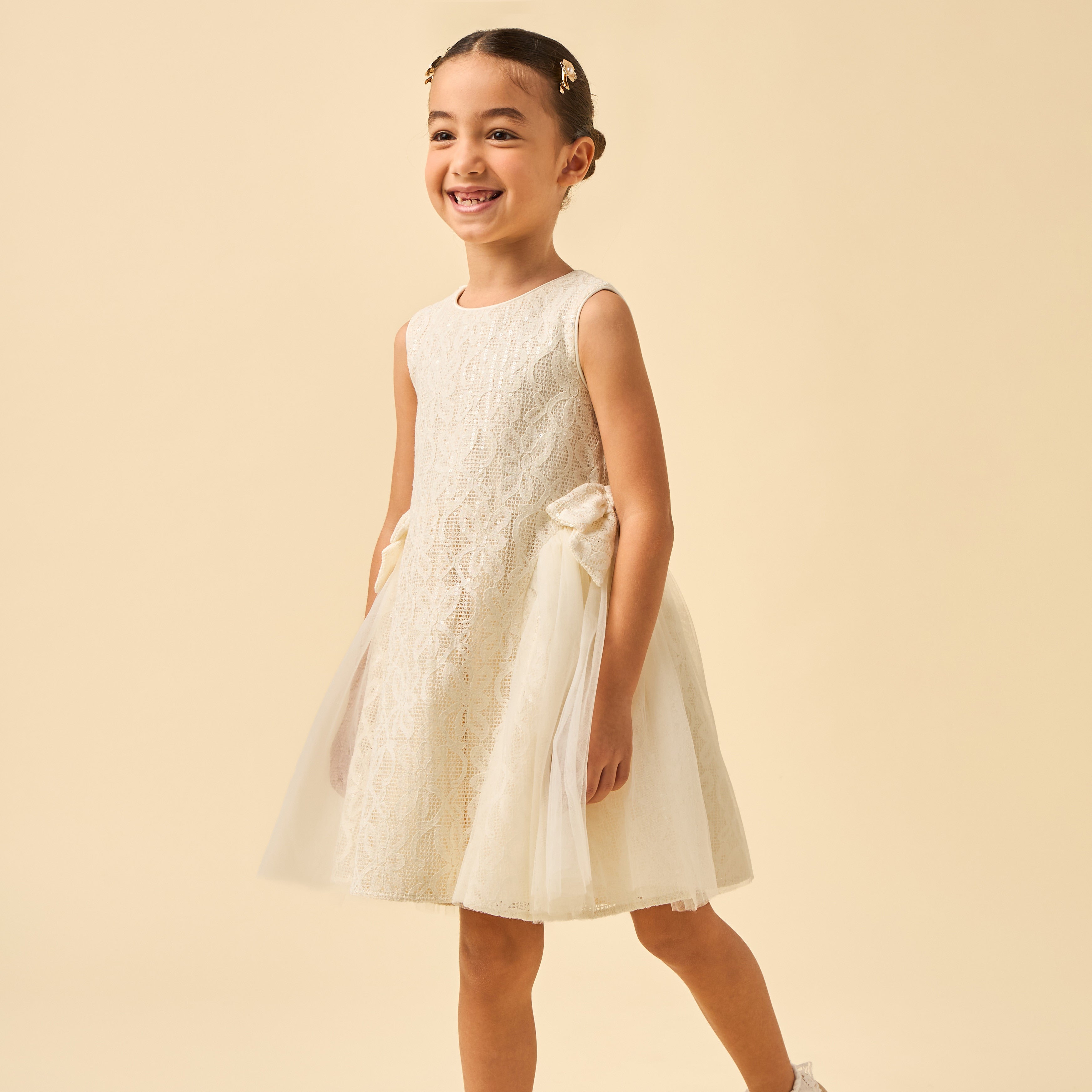 Juniors Round Neck Sleeveless Dress with Sequin Detail - White / 1-2 yrs