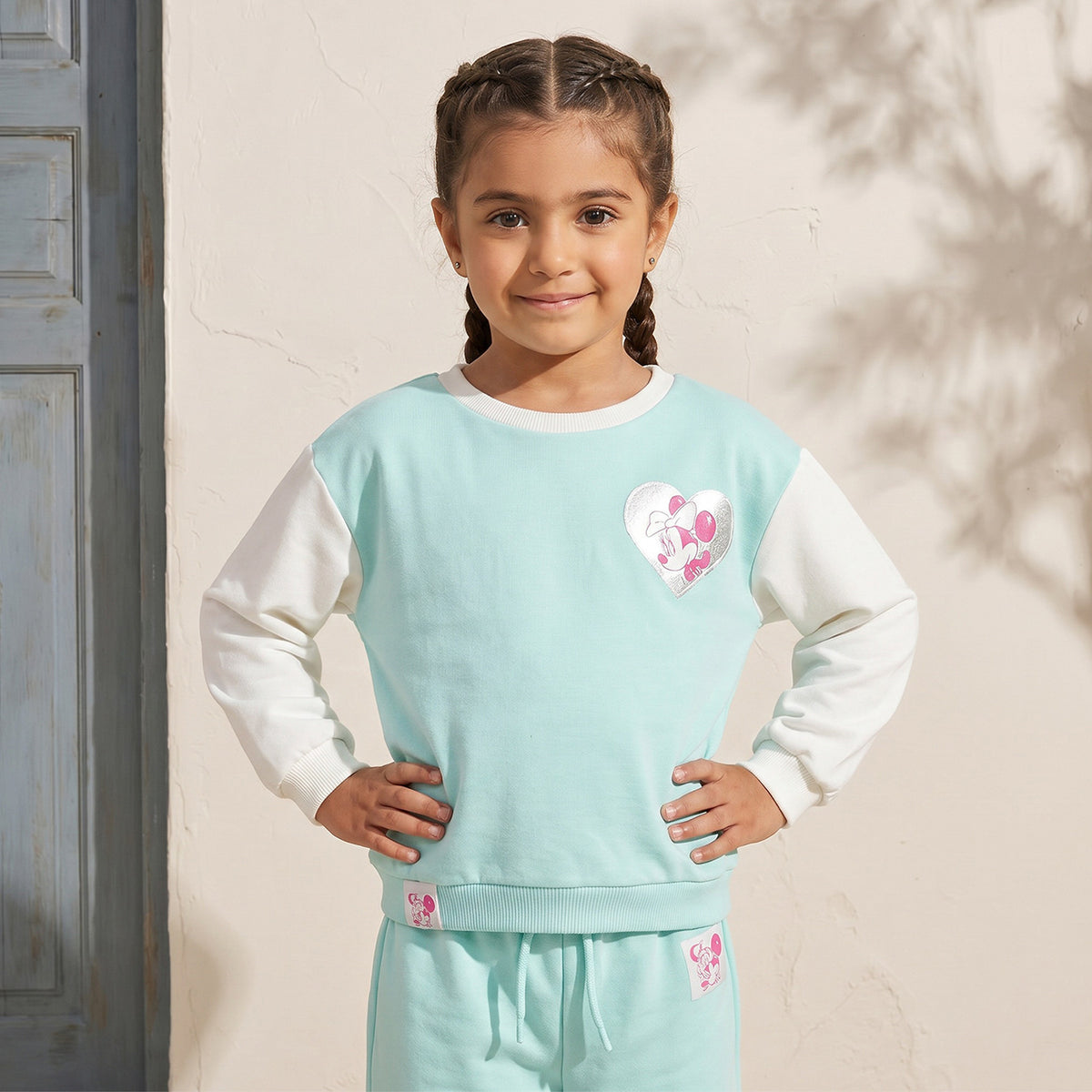Disney Round Neck Long Sleeves Sweatshirt and Joggers Set with Minnie Mouse Print